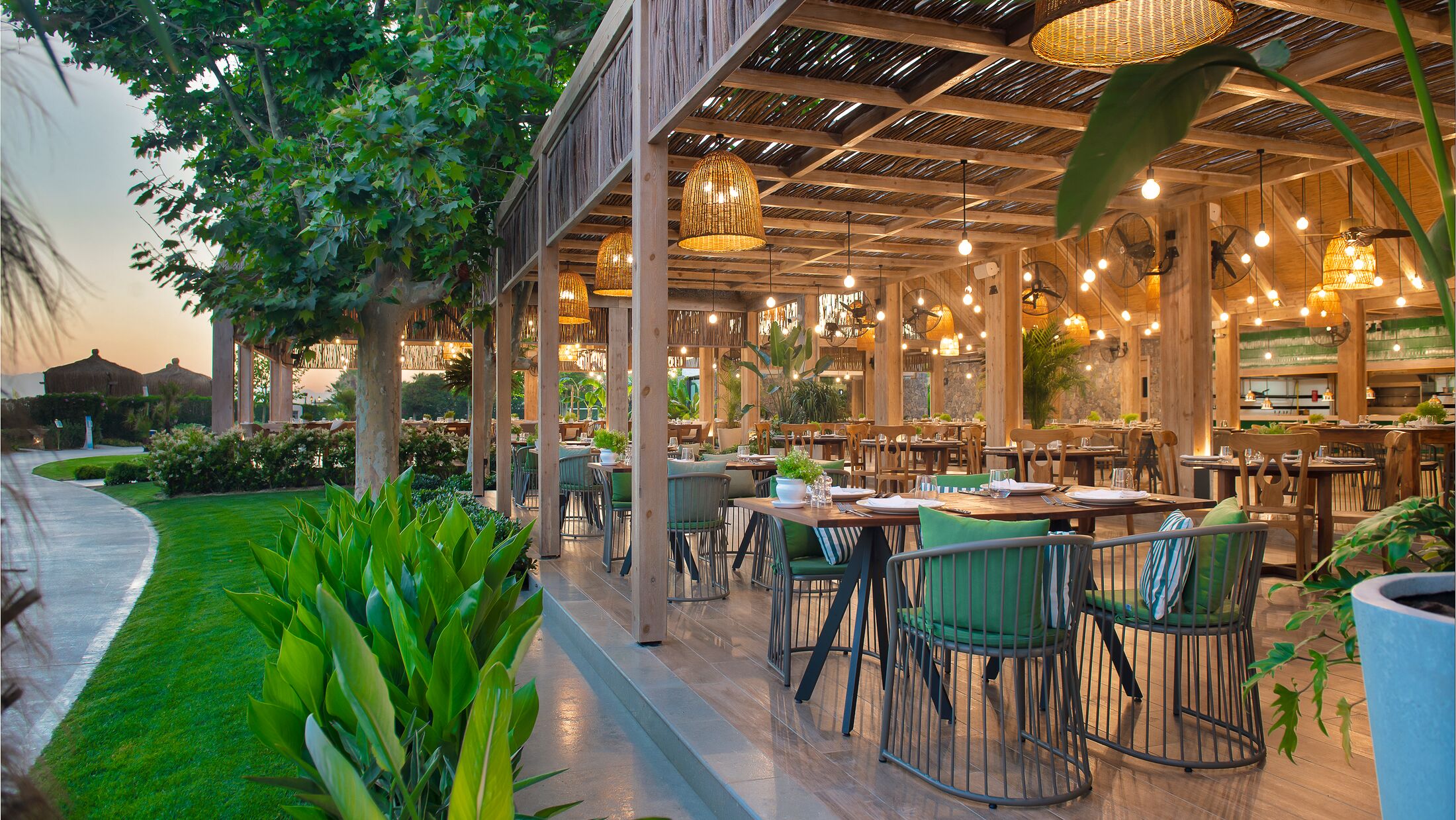 La Sofa A la Carte Restaurant