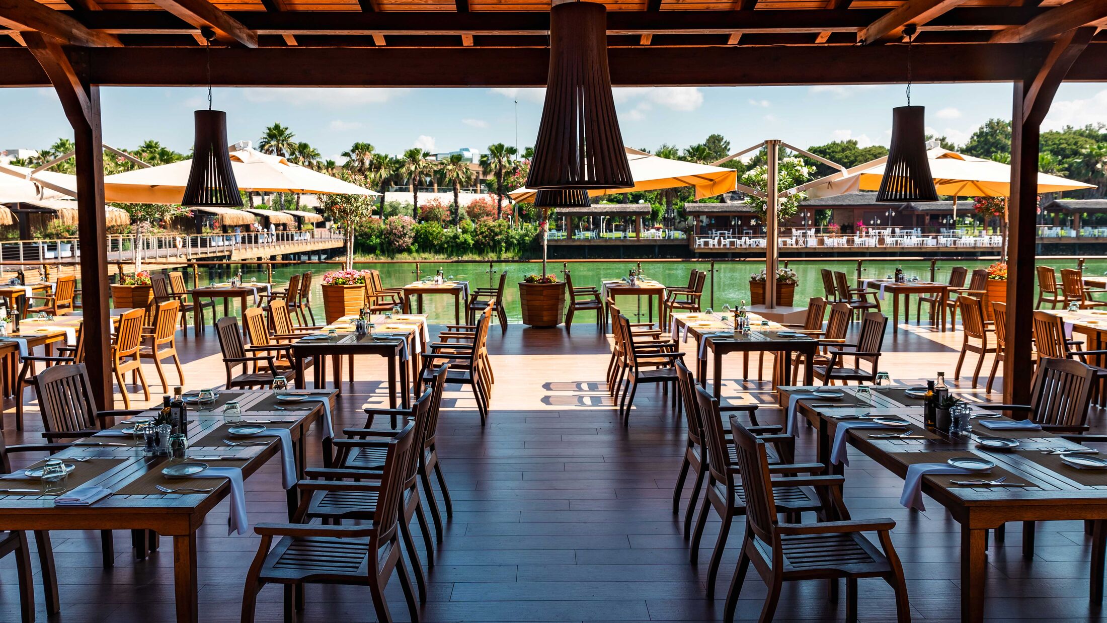 Traces Beach Bar