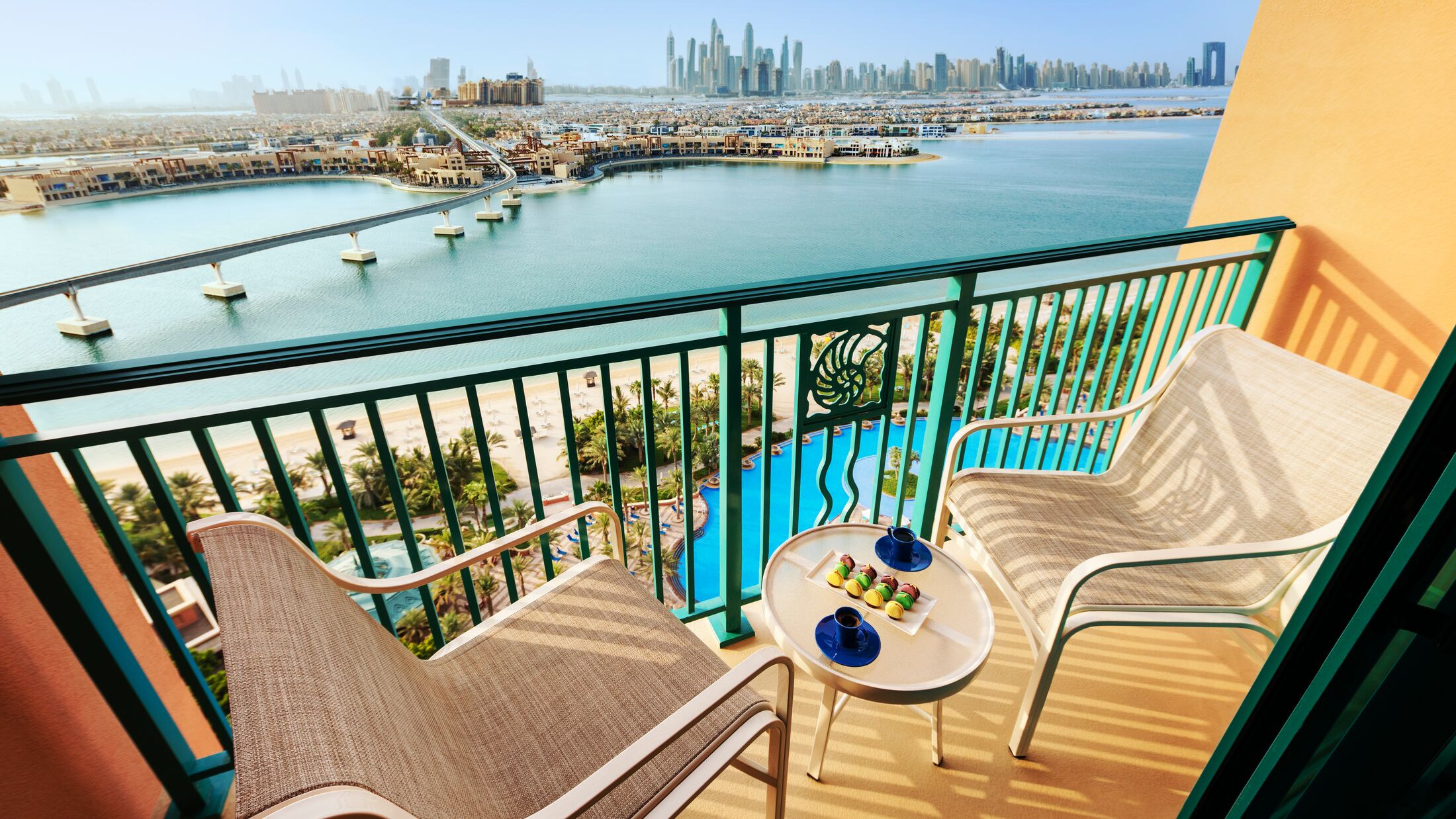 Atlantis-Palm-2023-Deluxe-Room-003-116853-Hybris