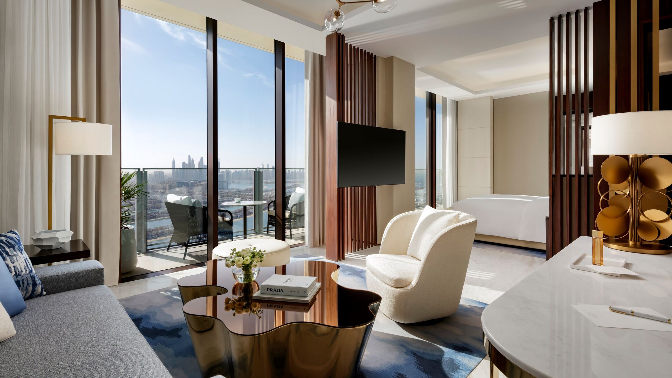 Atlantis-Royal-2023-Junior-Sky-View-Suite-004-121875-Hybris