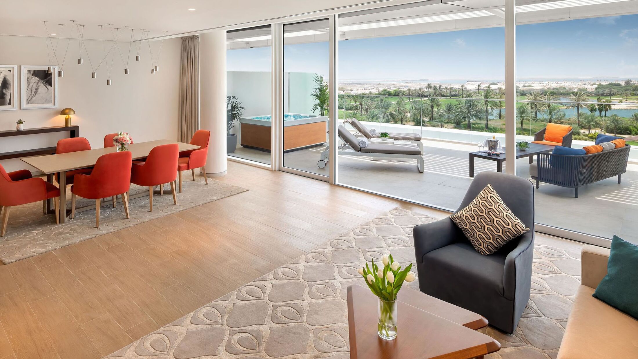 Two Bedroom Suite with Outdoor Jacuzzi