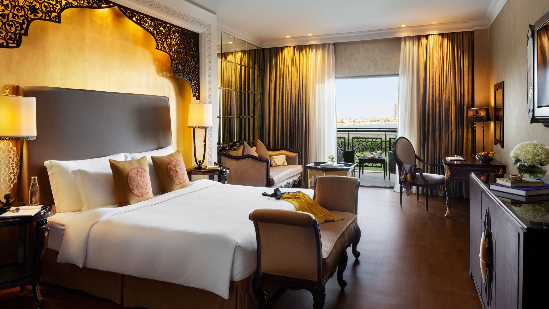 Jumeirah-Zabeel-Saray-2024-Superior-King-Room-001-118945-Hybris