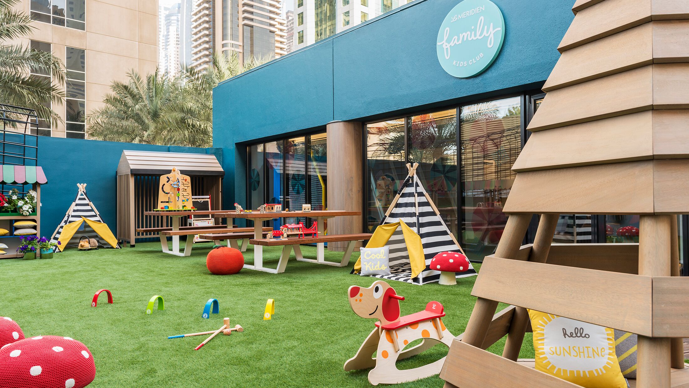 Le Royal Meridien Dubai, Kids club outside play area