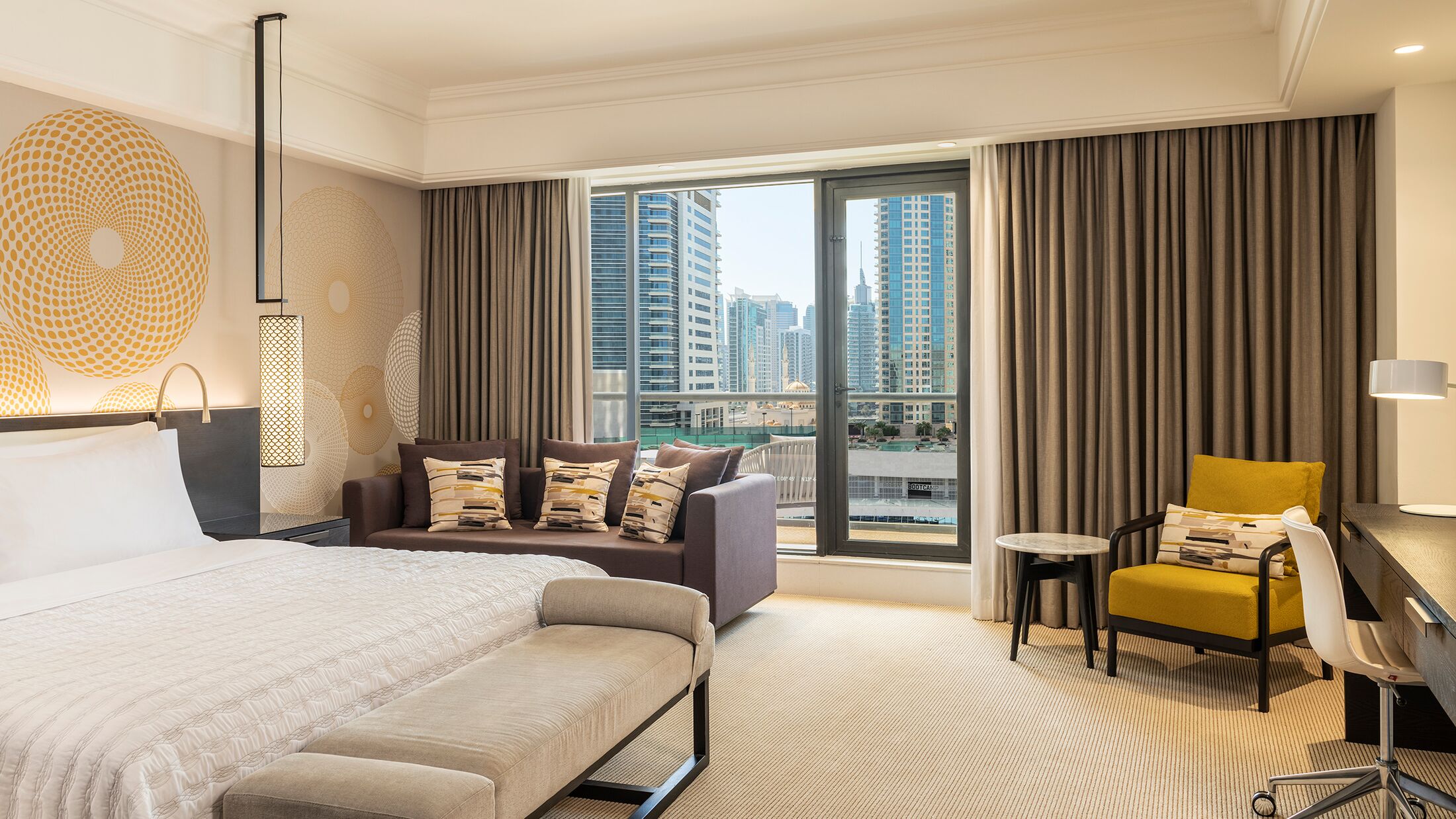 Main delux bedroom with city view