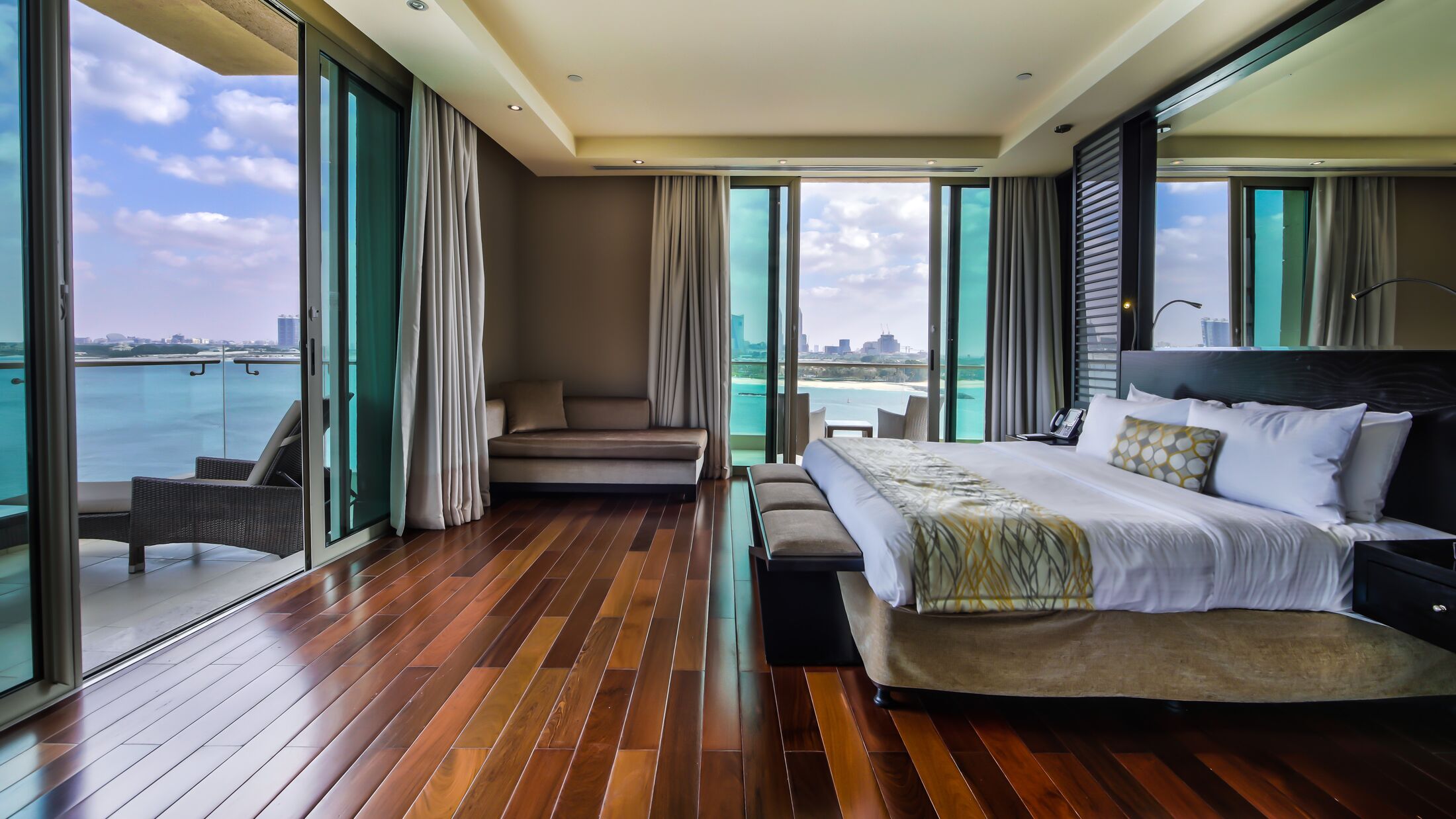 Rixos-Palm-2024-Senior-Suite-003-121958-Hybris