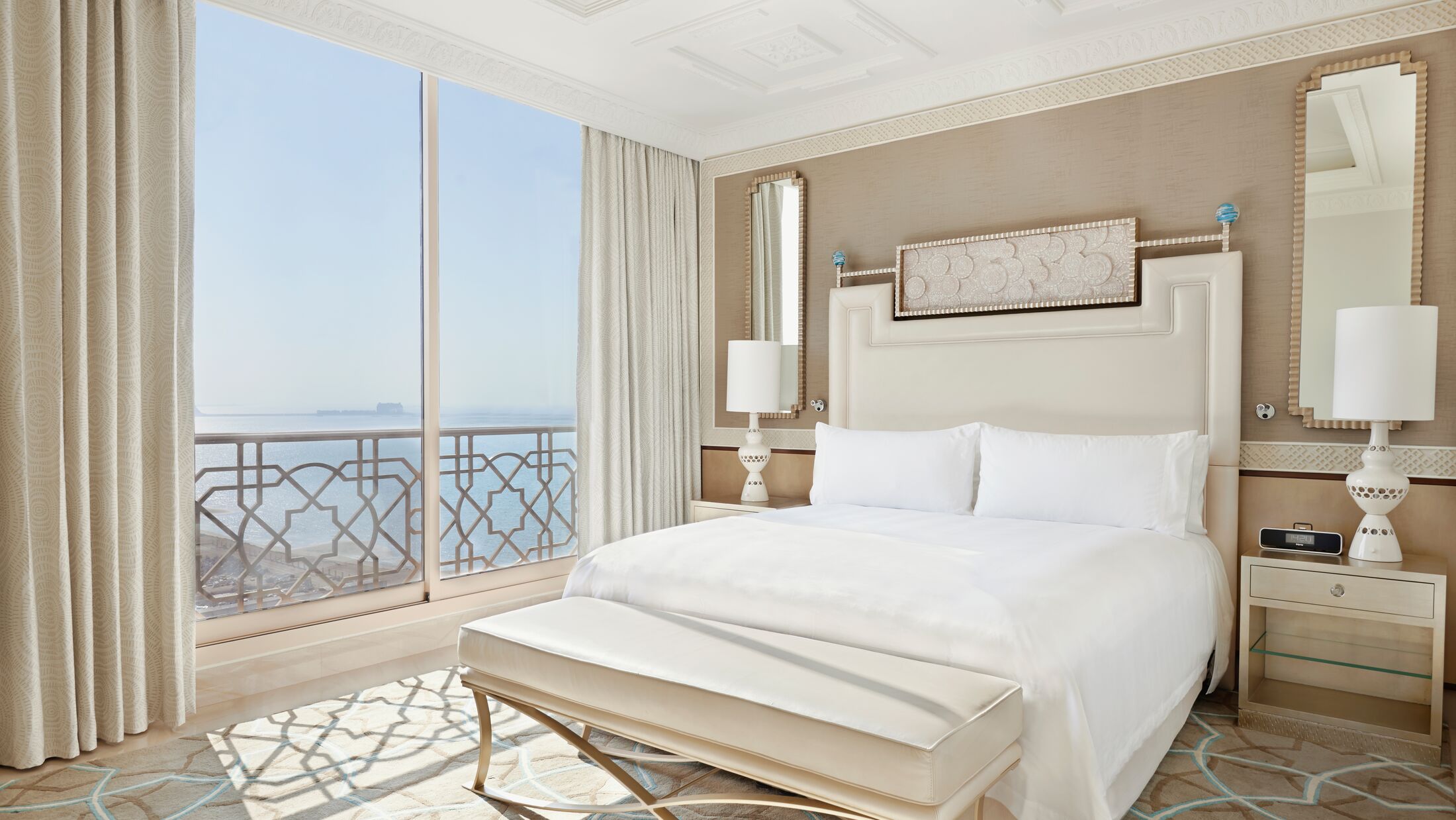 Waldorf-Astoria-Ras-Al-Khaimah-2022-One-Bedroom-Suite-001-119776-Hybris