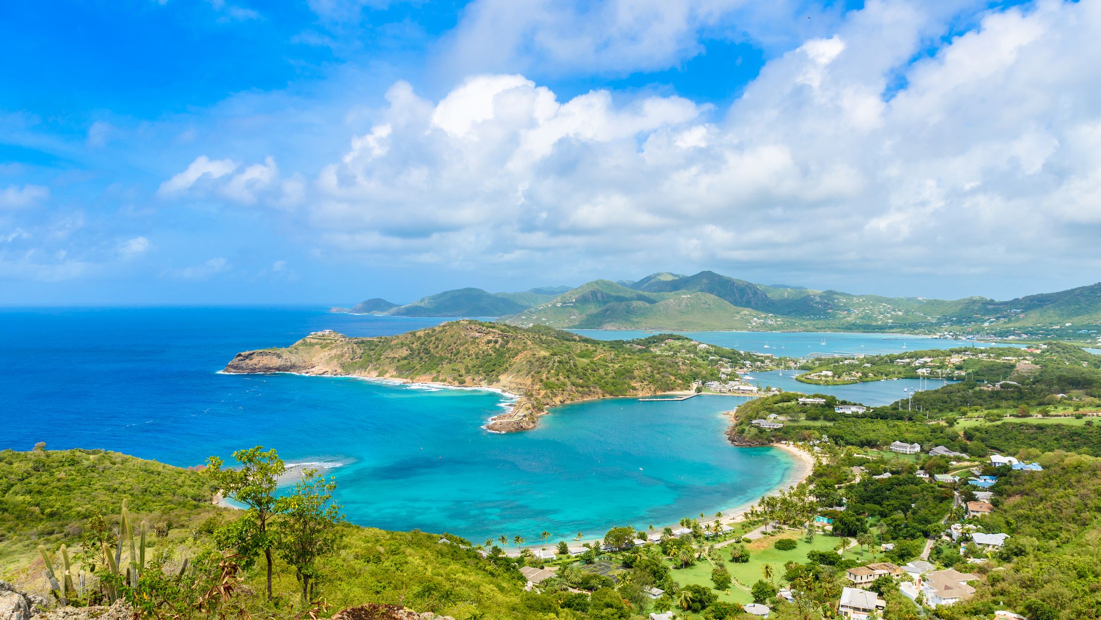 050004-Shirley-Heights-antigua-shutterstock_740362567-Hybris