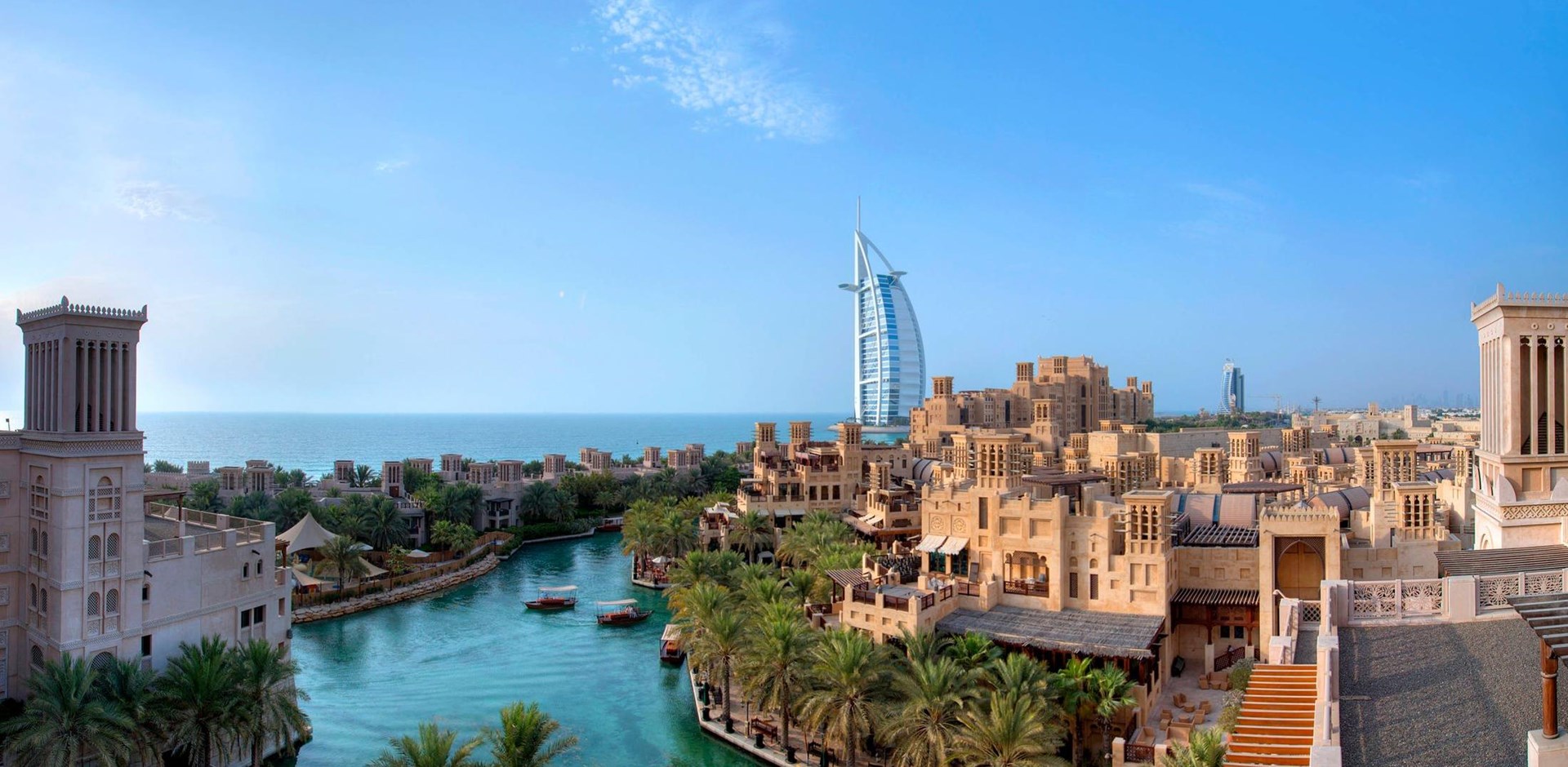 DXB.A.2012.113748.019.jpg-Hybris
