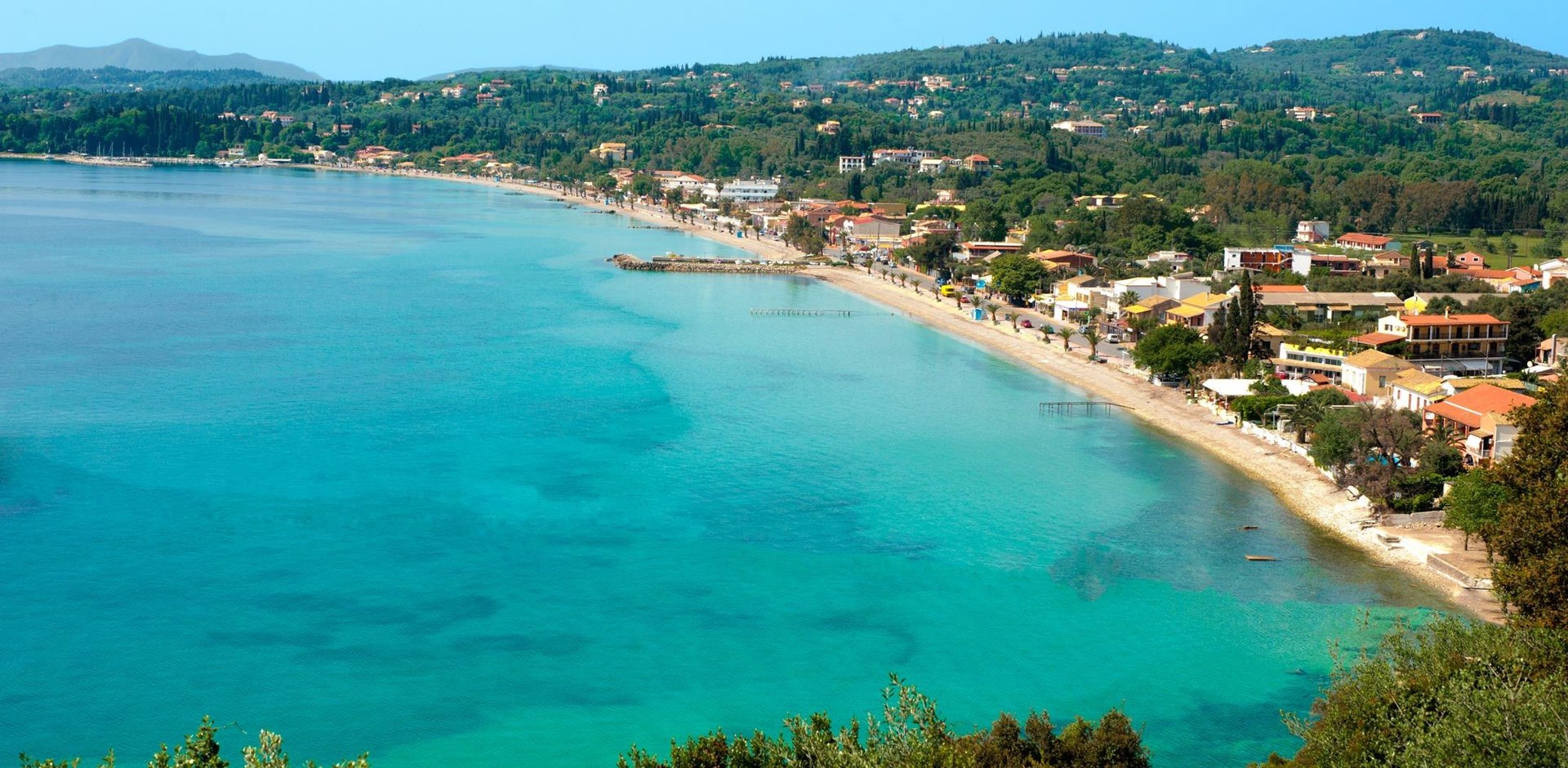 003402-Dassia-bay-corfu-shutterstock_137357561-Hybris
