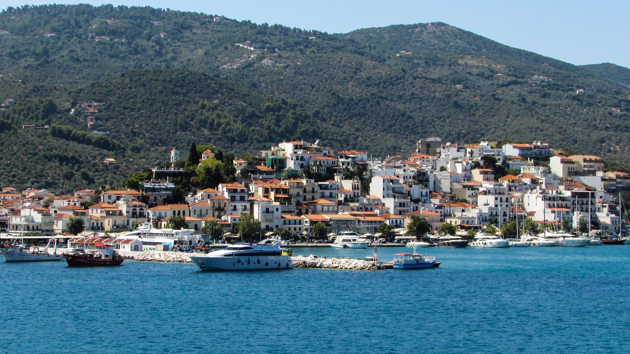 Luxury Skiathos Holidays 2025/2025 Sovereign