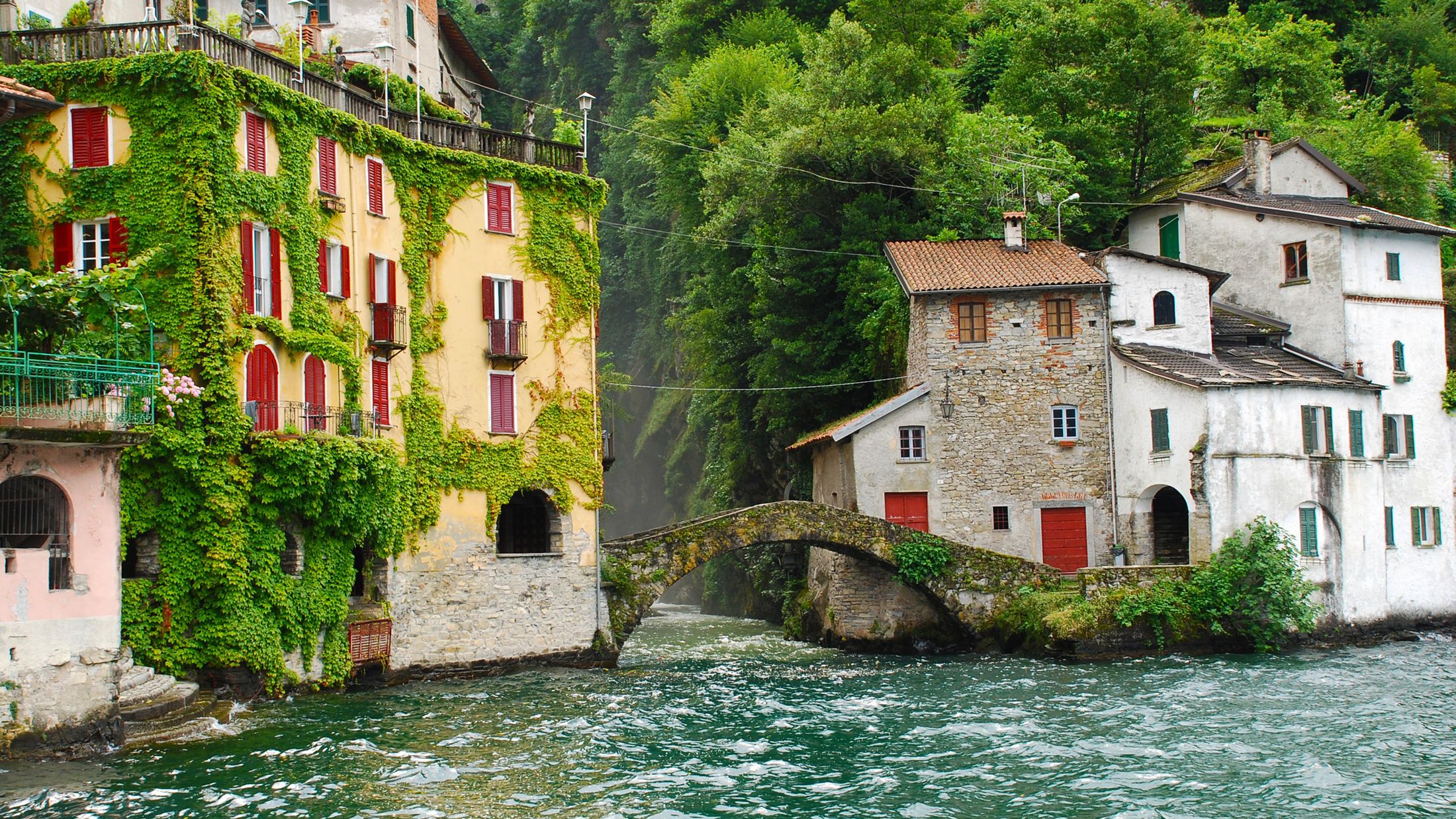 Luxury Italian Lakes Holidays 2023/2024 Sovereign