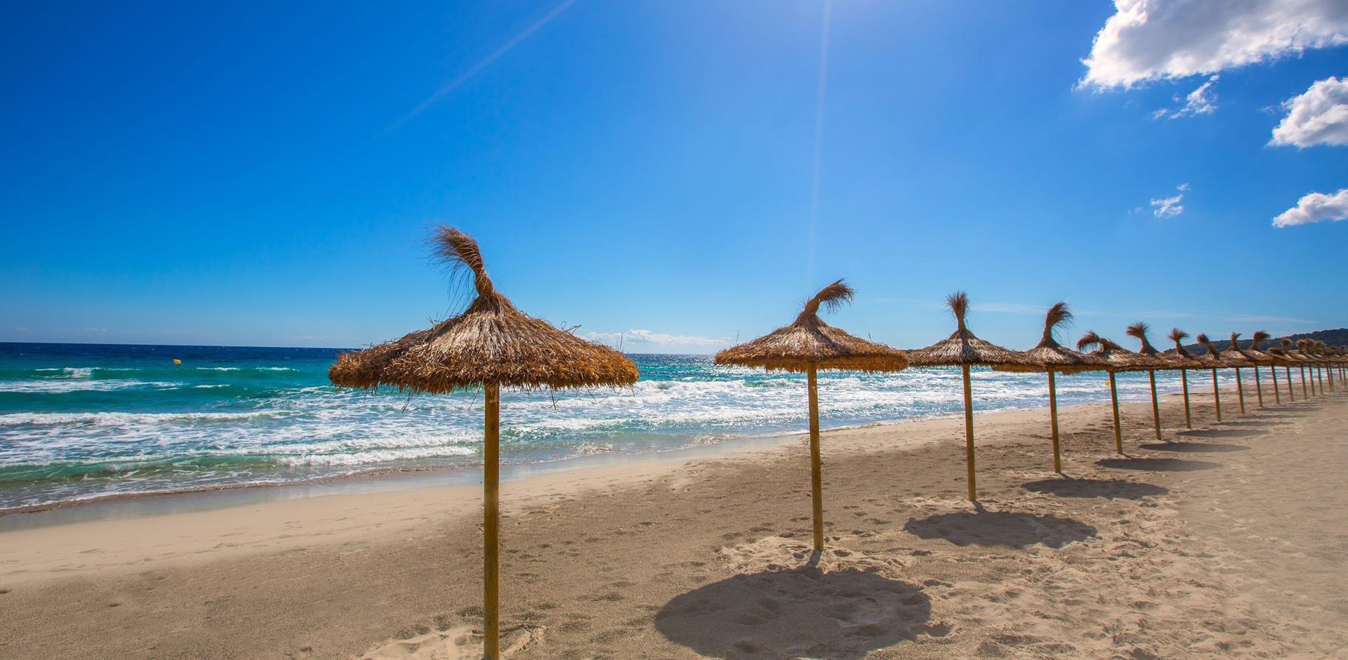 000688-Santo-tomas-menorca-shutterstock_162504158-Hybris