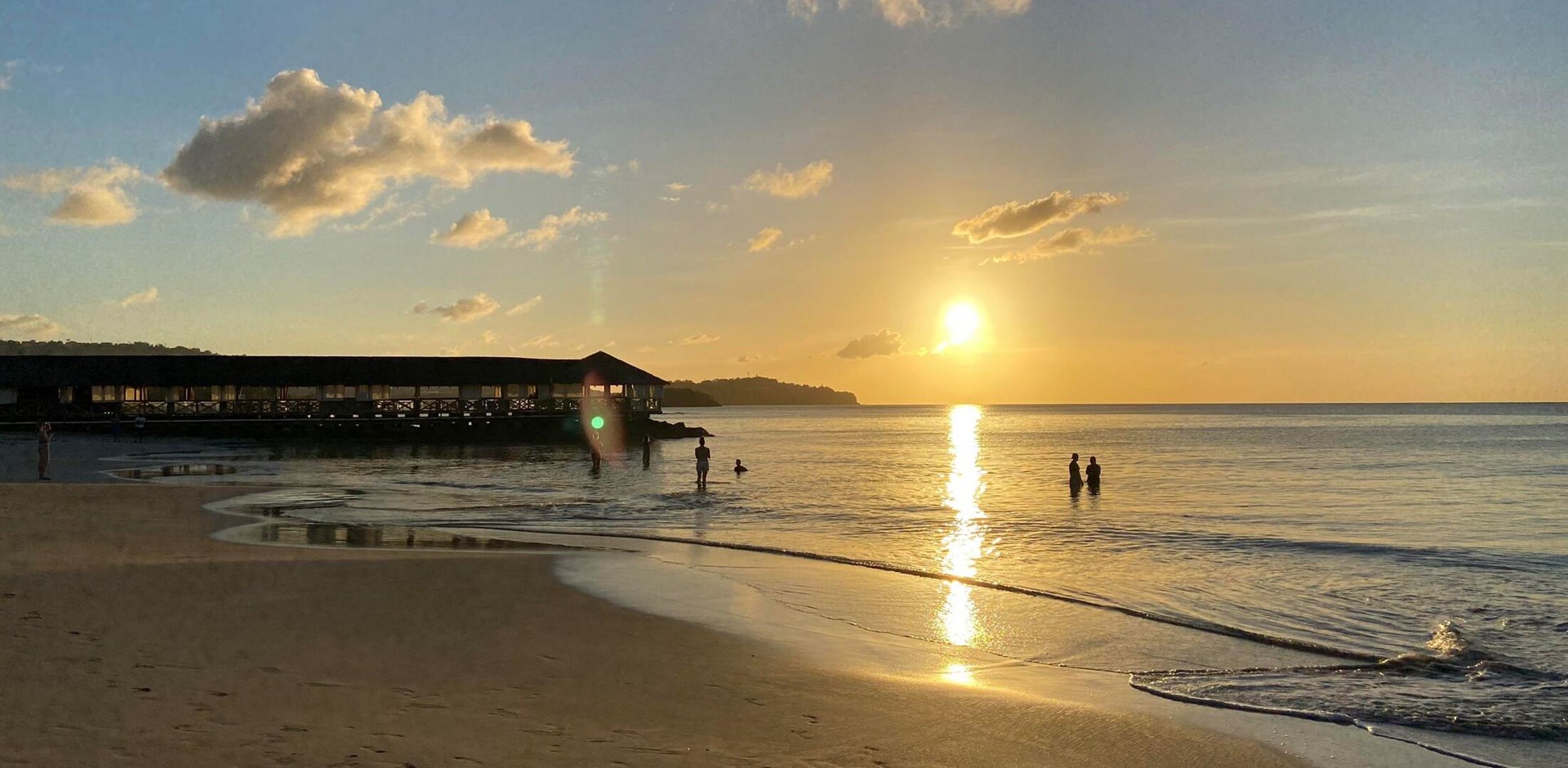Caribbean-FAM-2022-St-Lucia-View-019-080195096-085096-Hybris