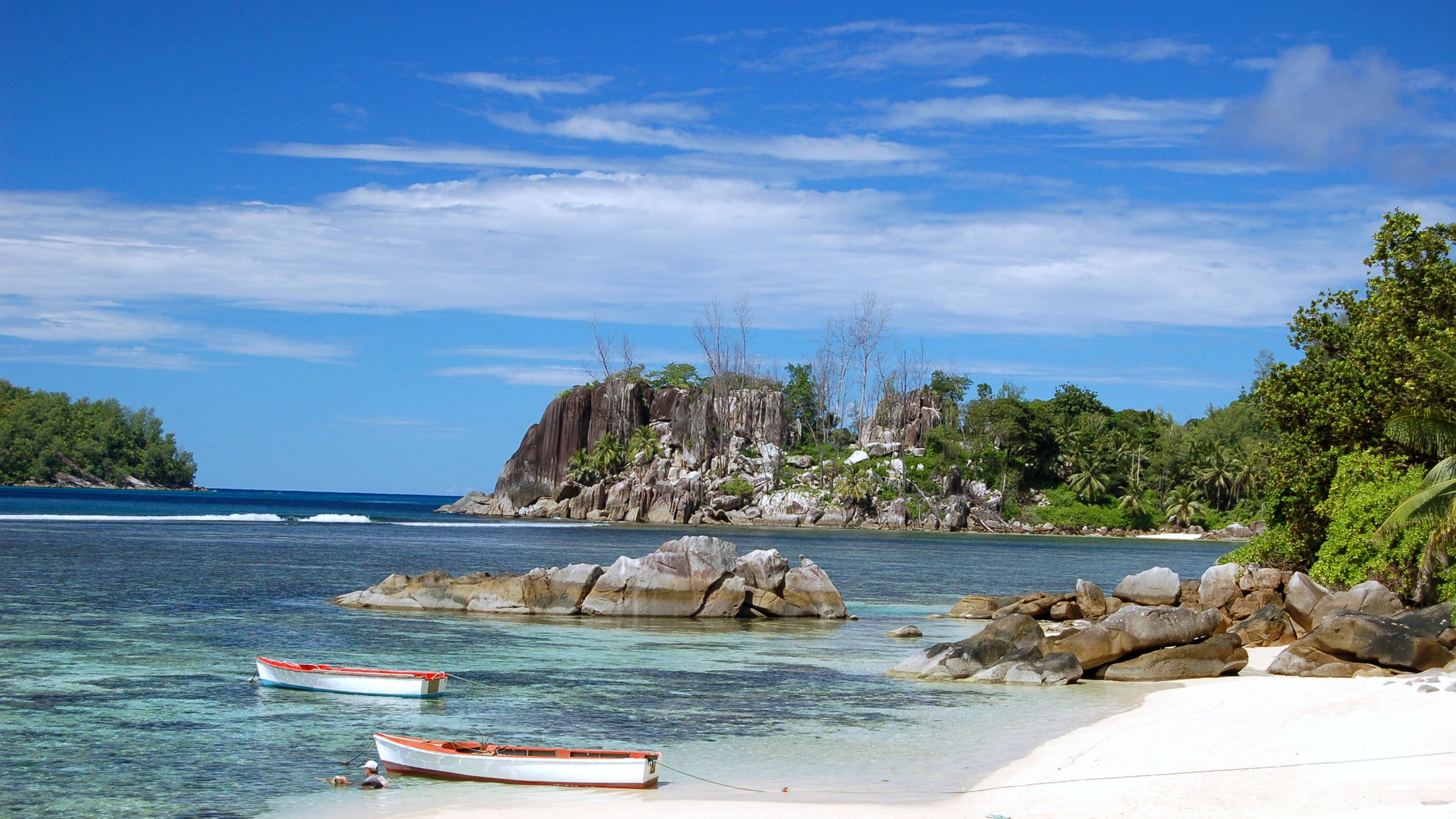 085093_Port-Glaud_Seychelles-Tourism-Board-Hybris