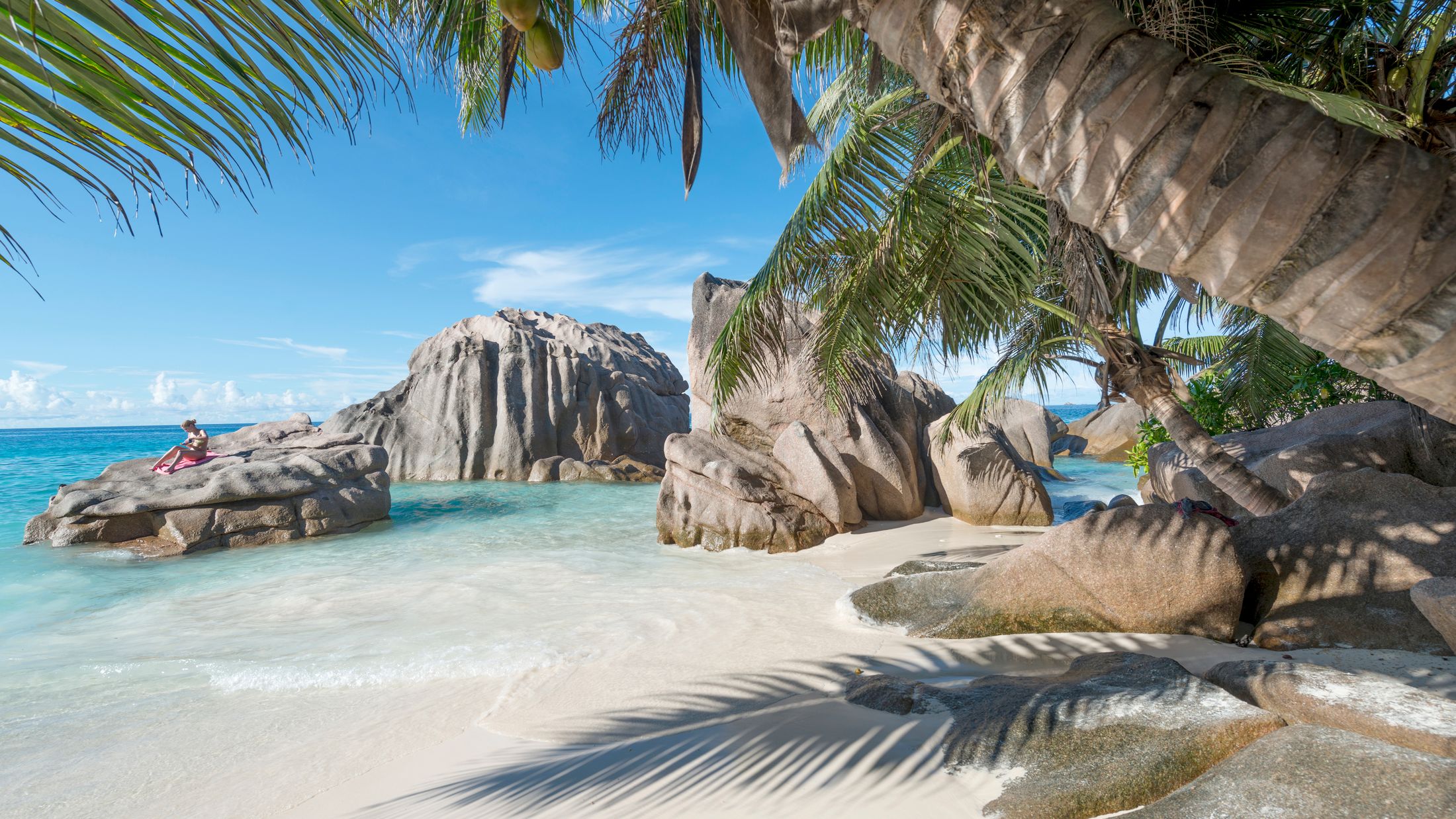 085093-Credit-Seychelles-Tourist-Board-Petite-Anse-La-Digue-001-Hybris