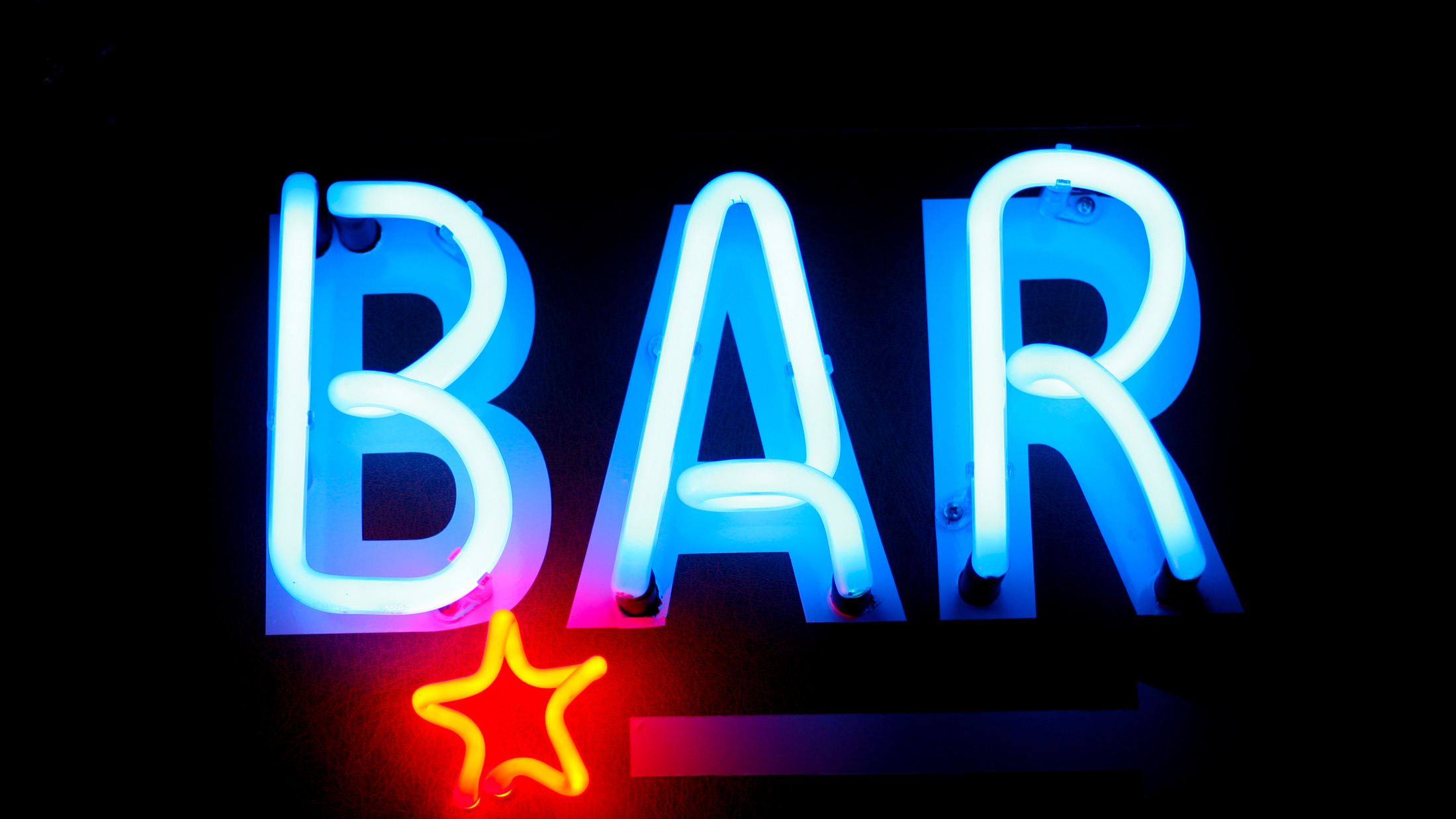 300063_bar-sign_shutterstock_8701033-Hybris