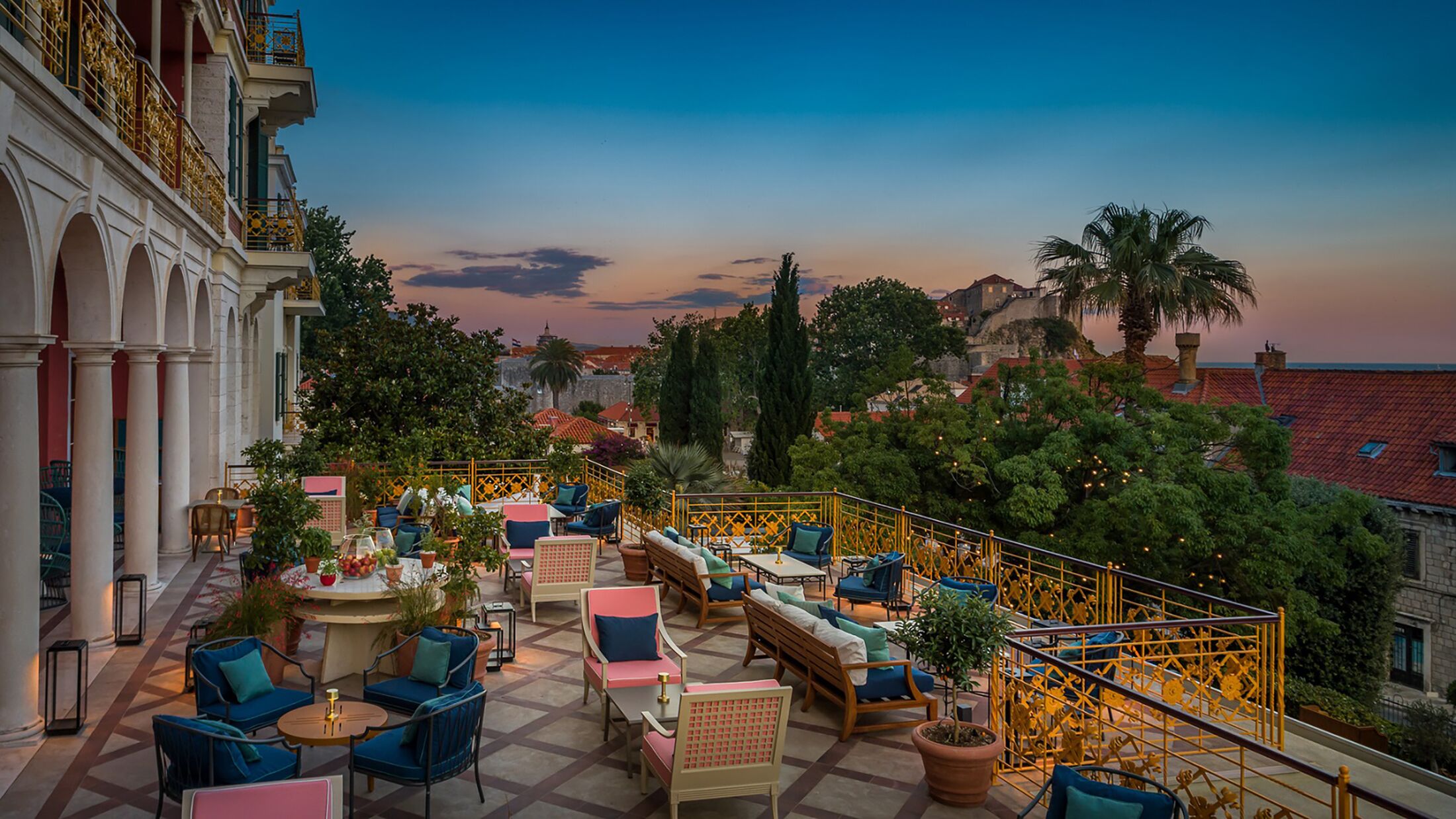 Hilton-Imperial-2022-Imperial-Bar-Terrace-003-118684-Hybris