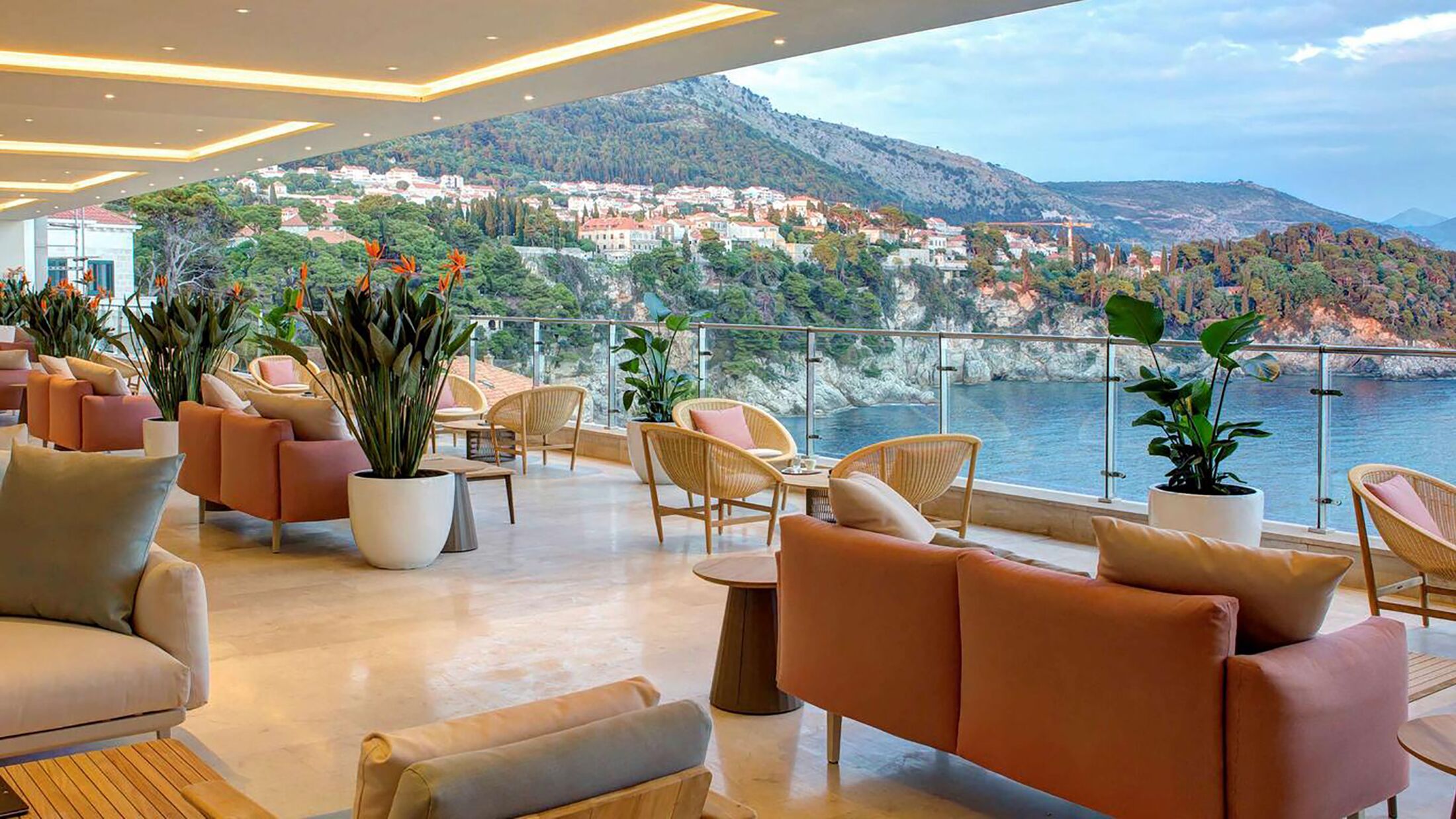 Rixos-Premium-2023-Lobby-Lounge-001-121866-Hybris