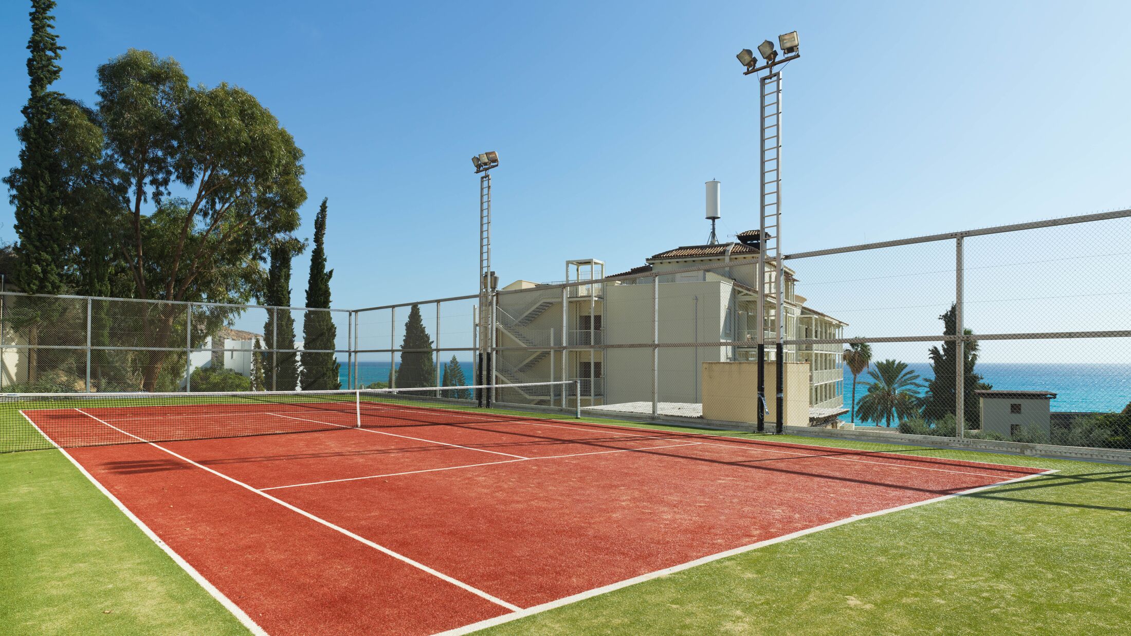 Columbia-Beach-2024-Tennis-Court-002-117443-Hybris