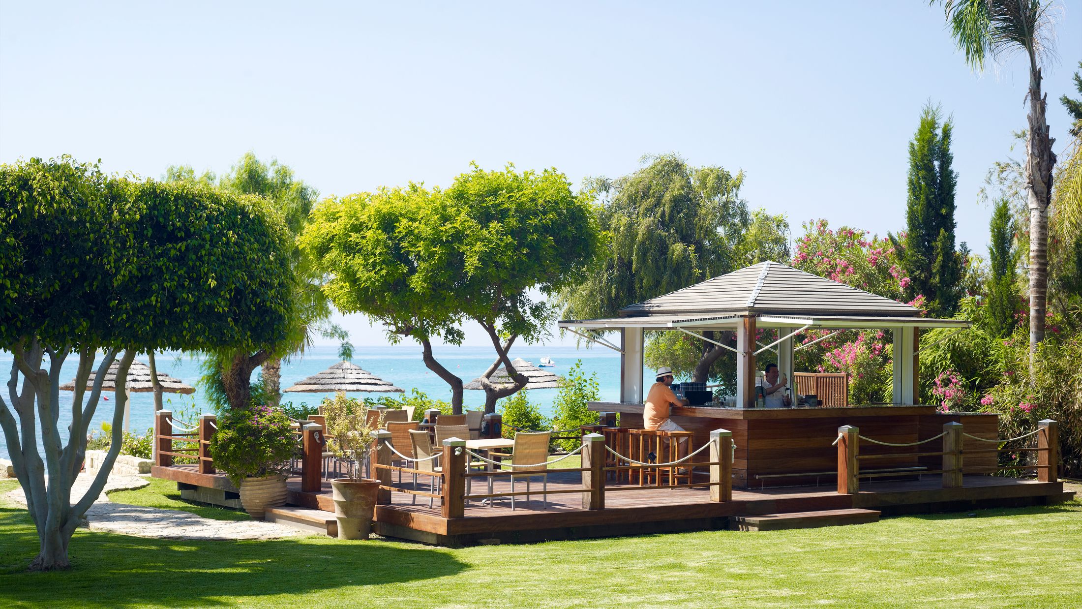 117443-Beach-Bar-001-Hybris