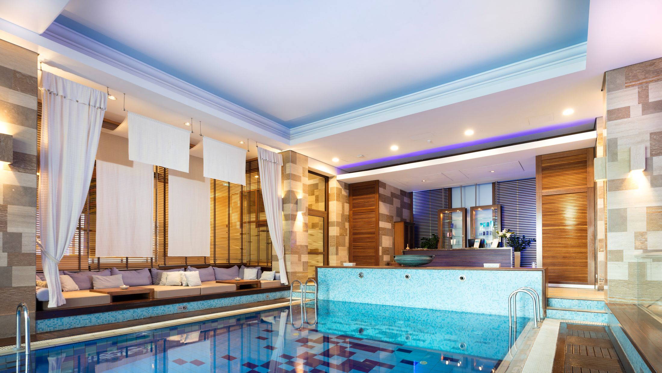 117443-Hebe-Spa-002-Hybris