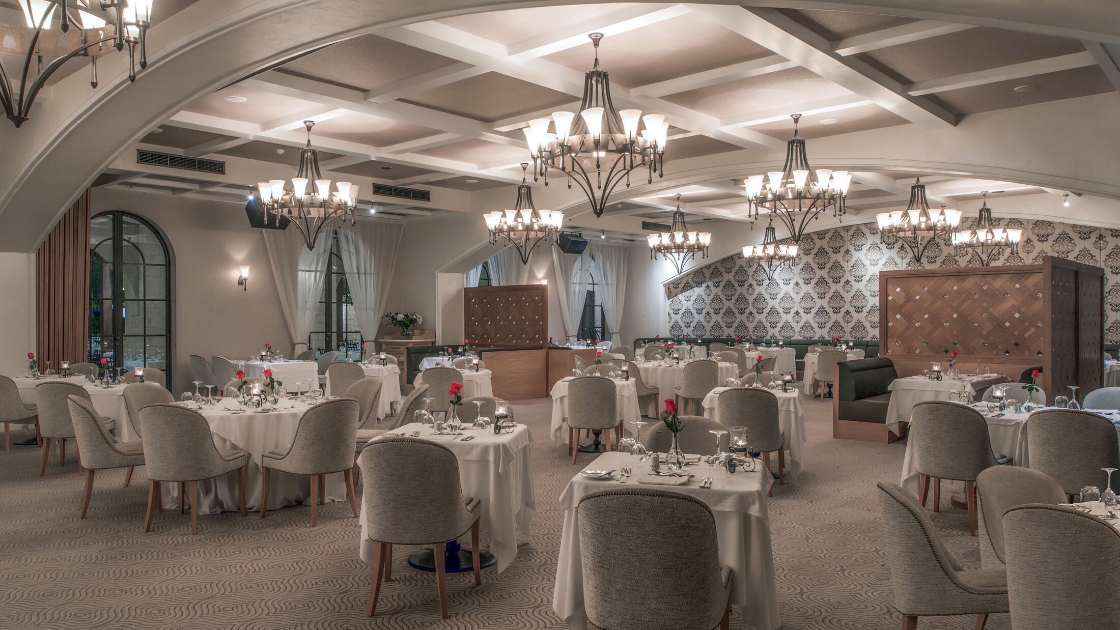 Elysium-2023-Epicurean-Restaurant-001-108984-Hybris