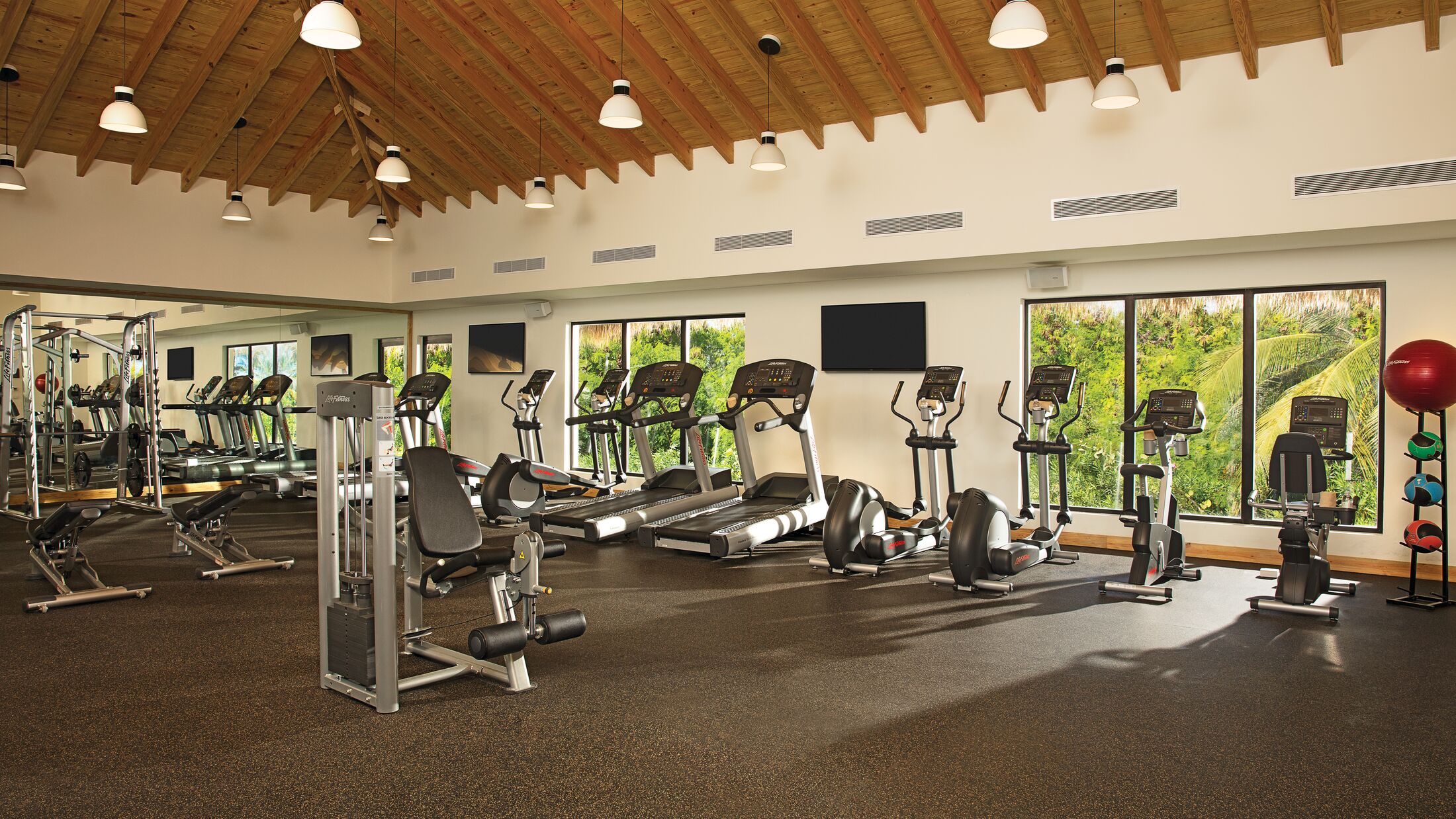 Secrets-Cap-Cana-2023-Fitness-Centre-001-121887-Hybris