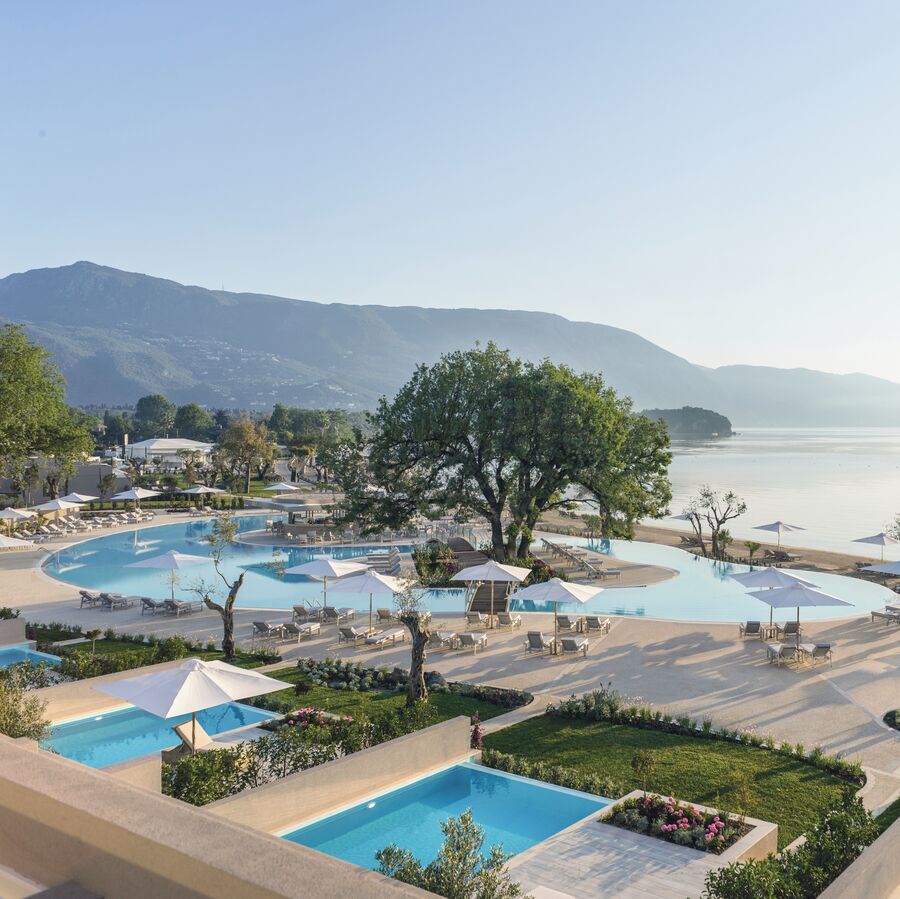 Ikos-Dassia-2022-Swimming-Pool-001-120991-edit