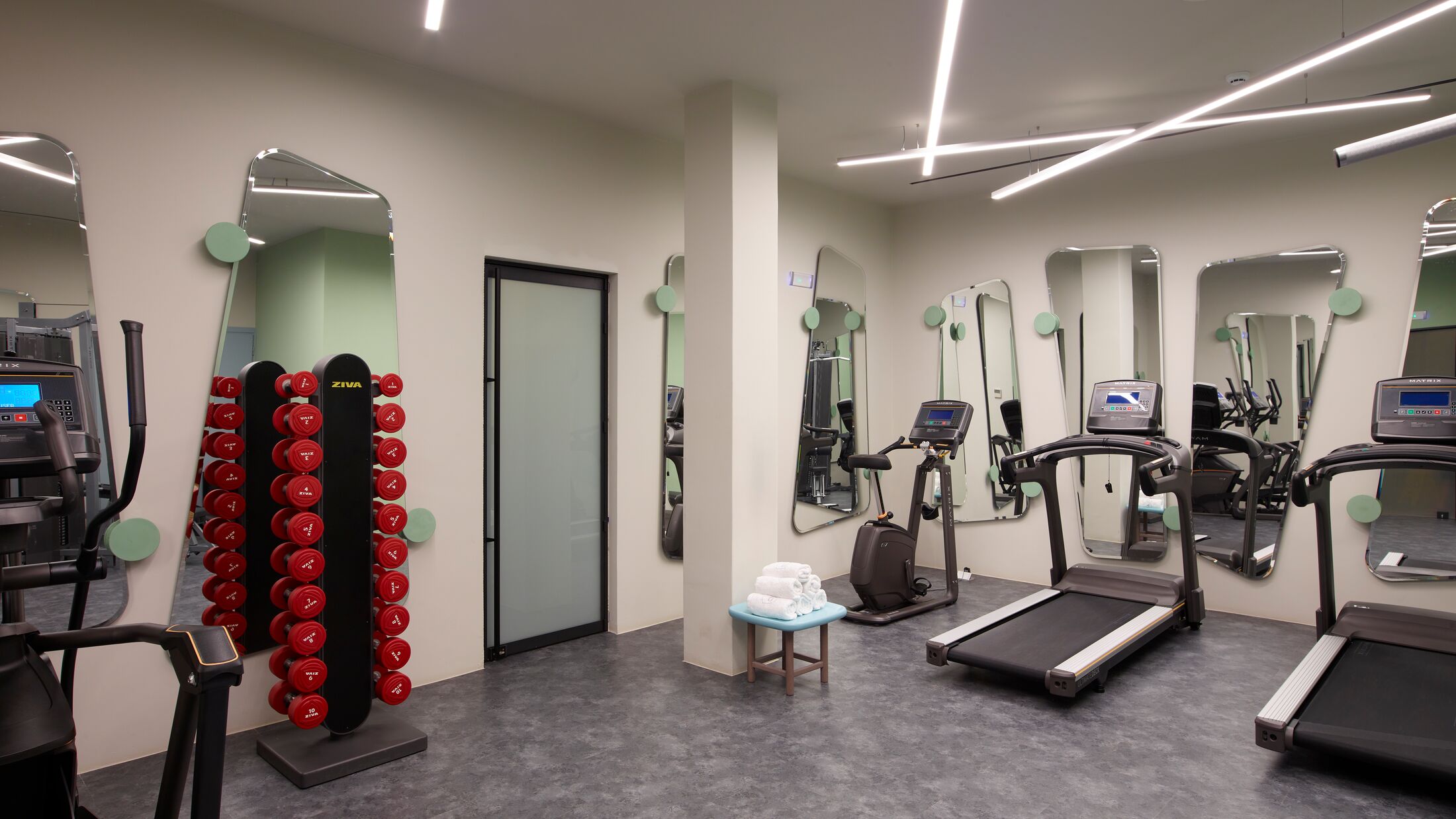 Cayo-Elounda-2022-Gym-001-121832-Hybris