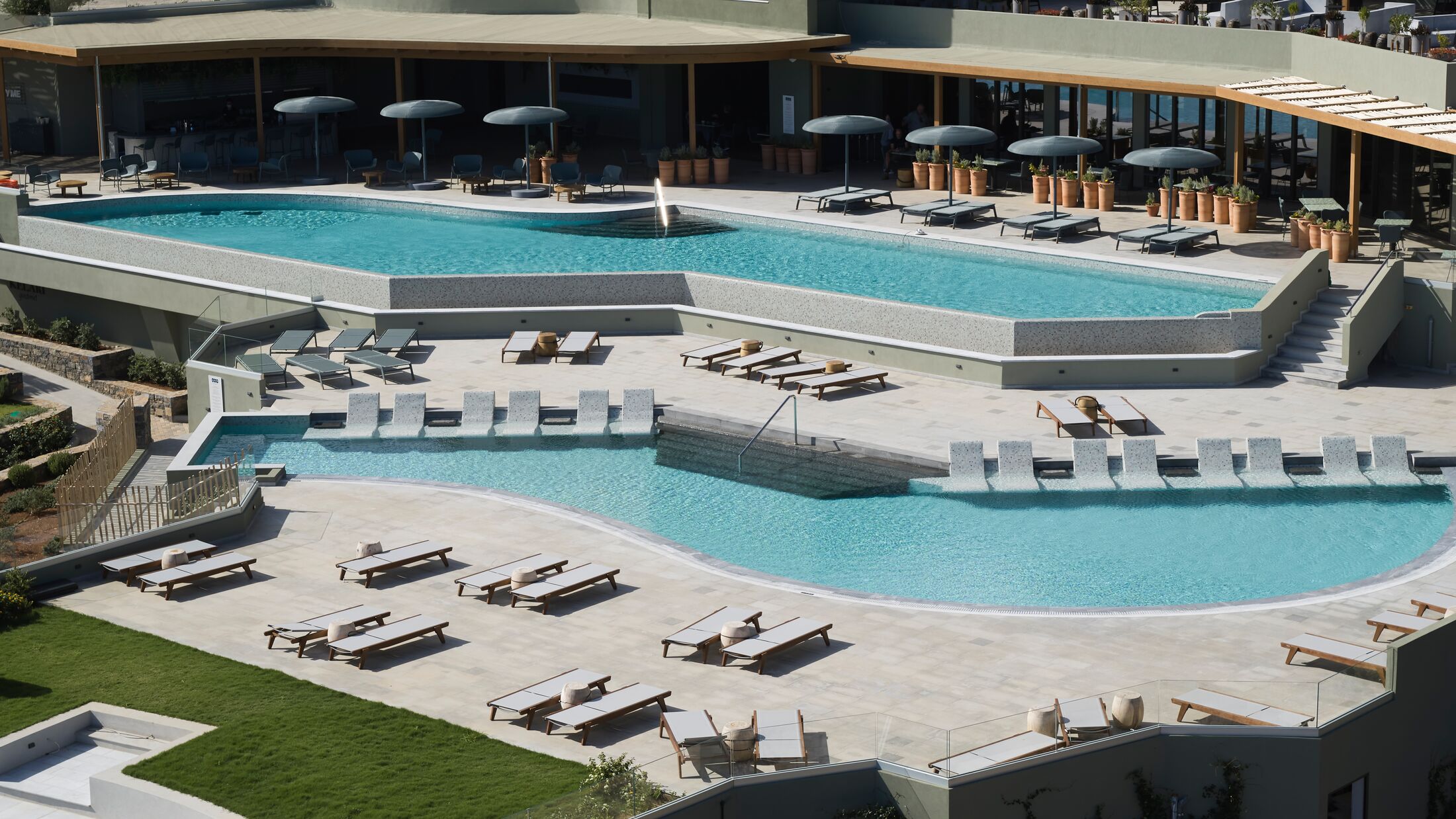Cayo-Elounda-2022-Swimming-Pool-015-121832-Hybris