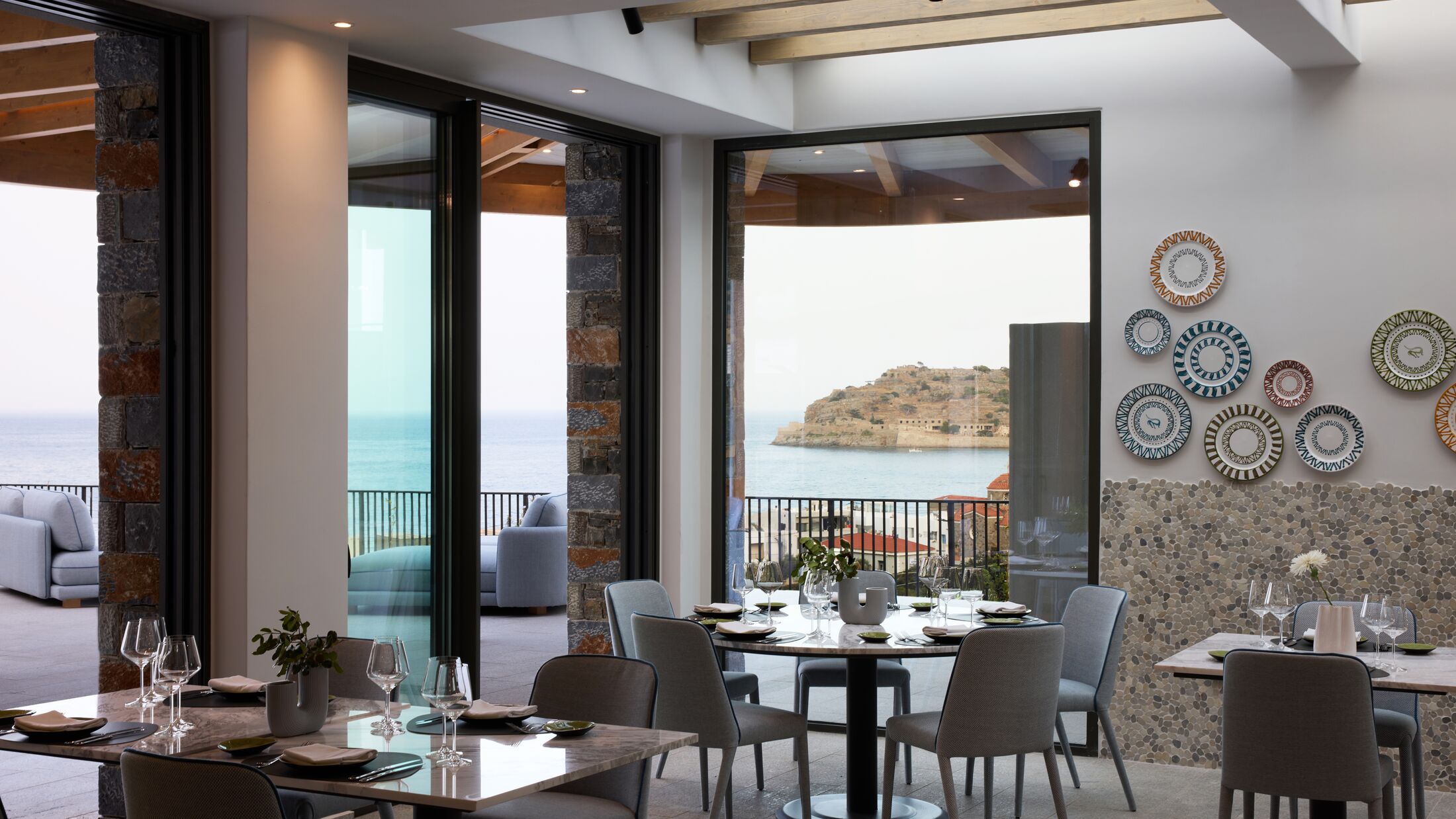 Cayo-Exclusive-2024-Filema-Restaurant-001-121832-Hybris