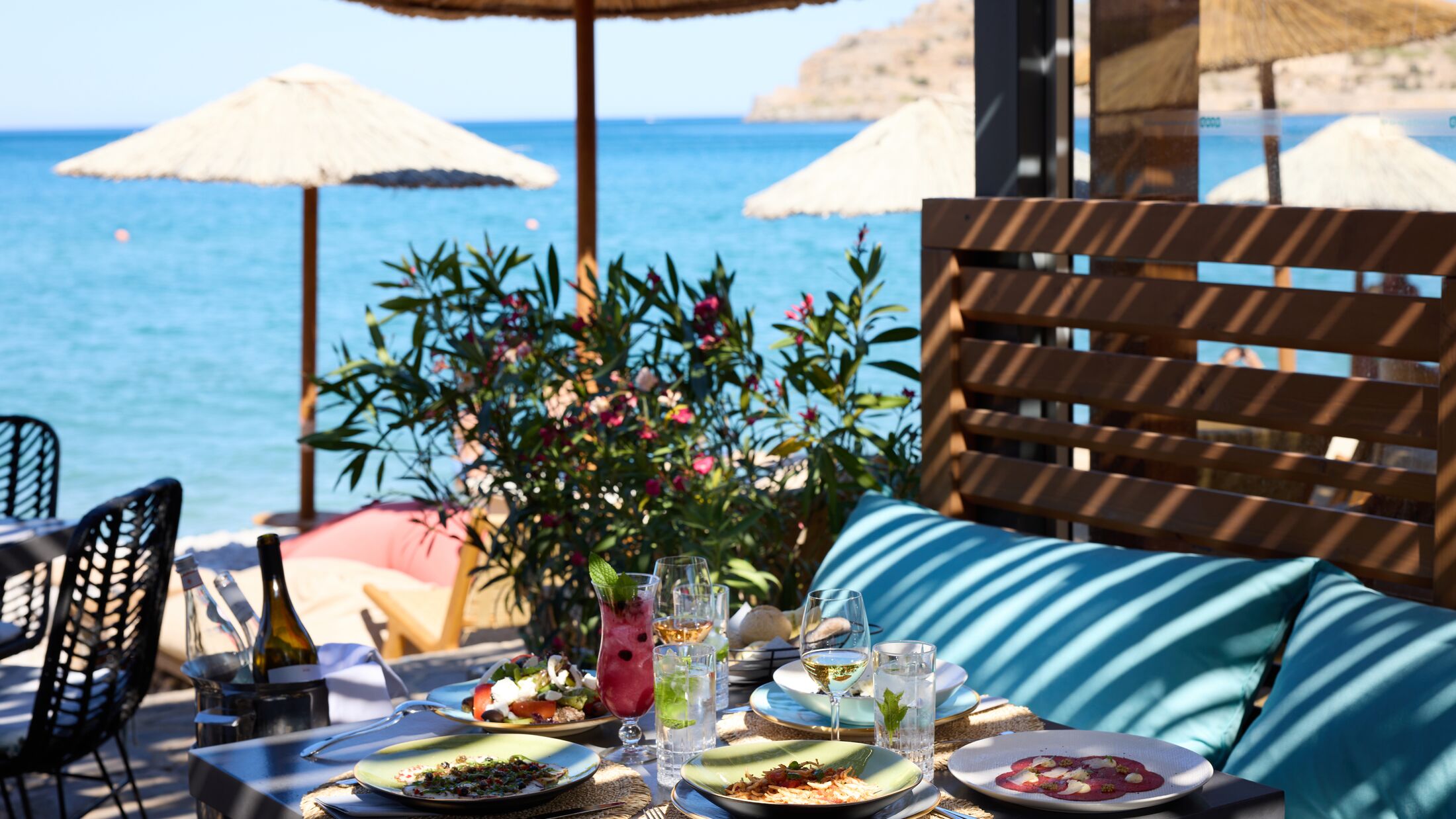 Cayo-Exclusive-2024-Stone-Beach-House-Restaurant-001-121832-Hybris