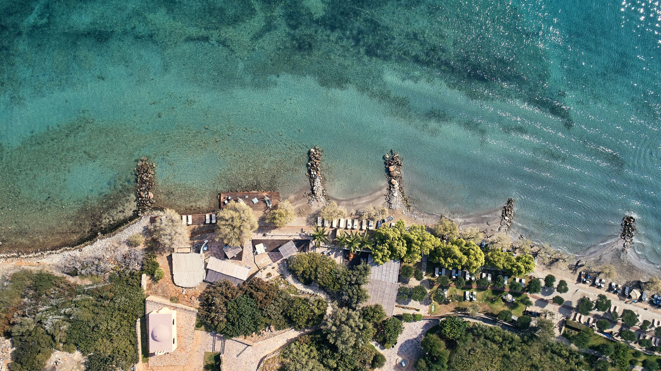 Domes-Elounda-2022-Beach-View-006-118417-Hybris