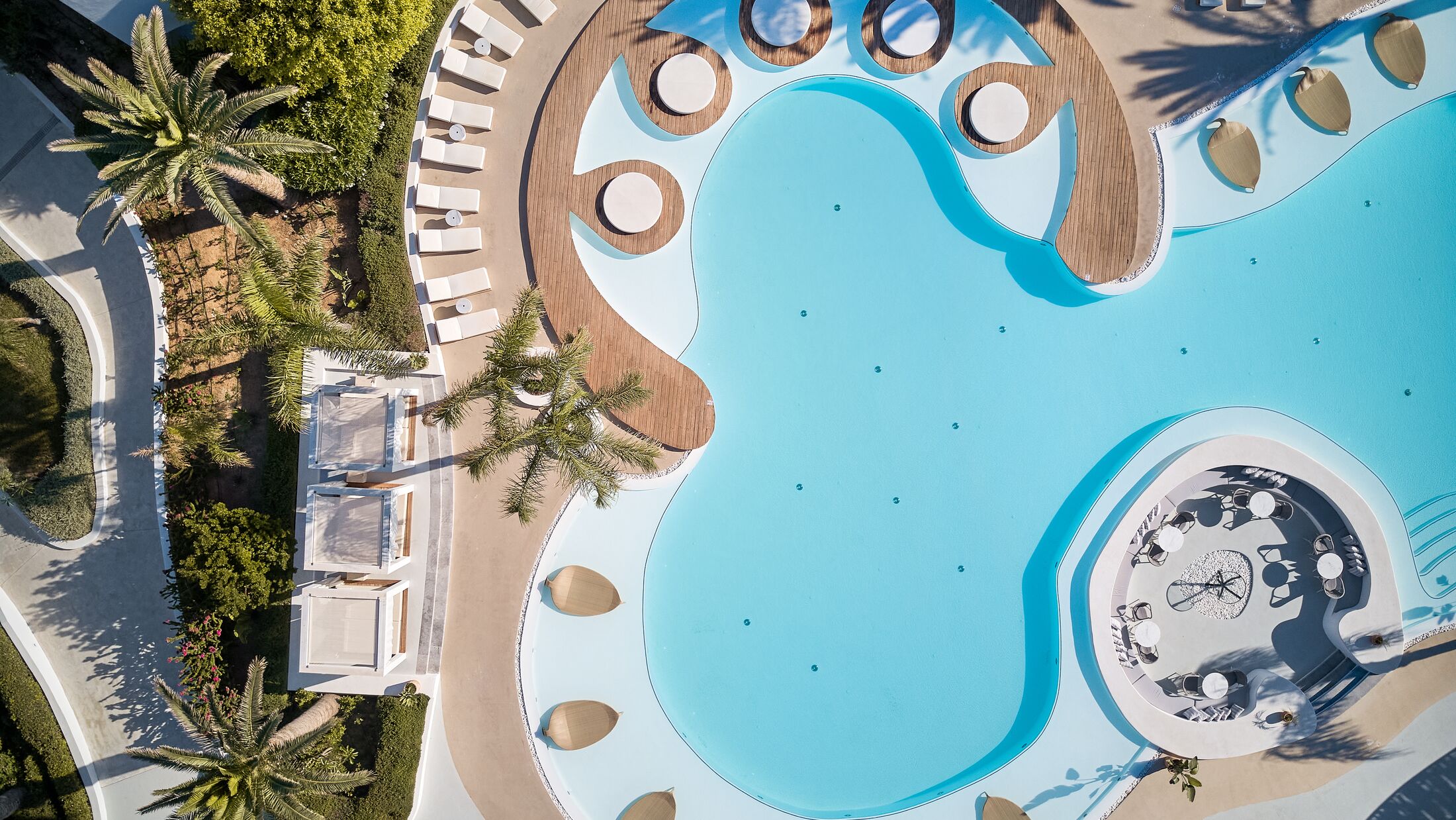 Grecotel-Caramel-2024-Swimming-Pool-010-120841-Hybris