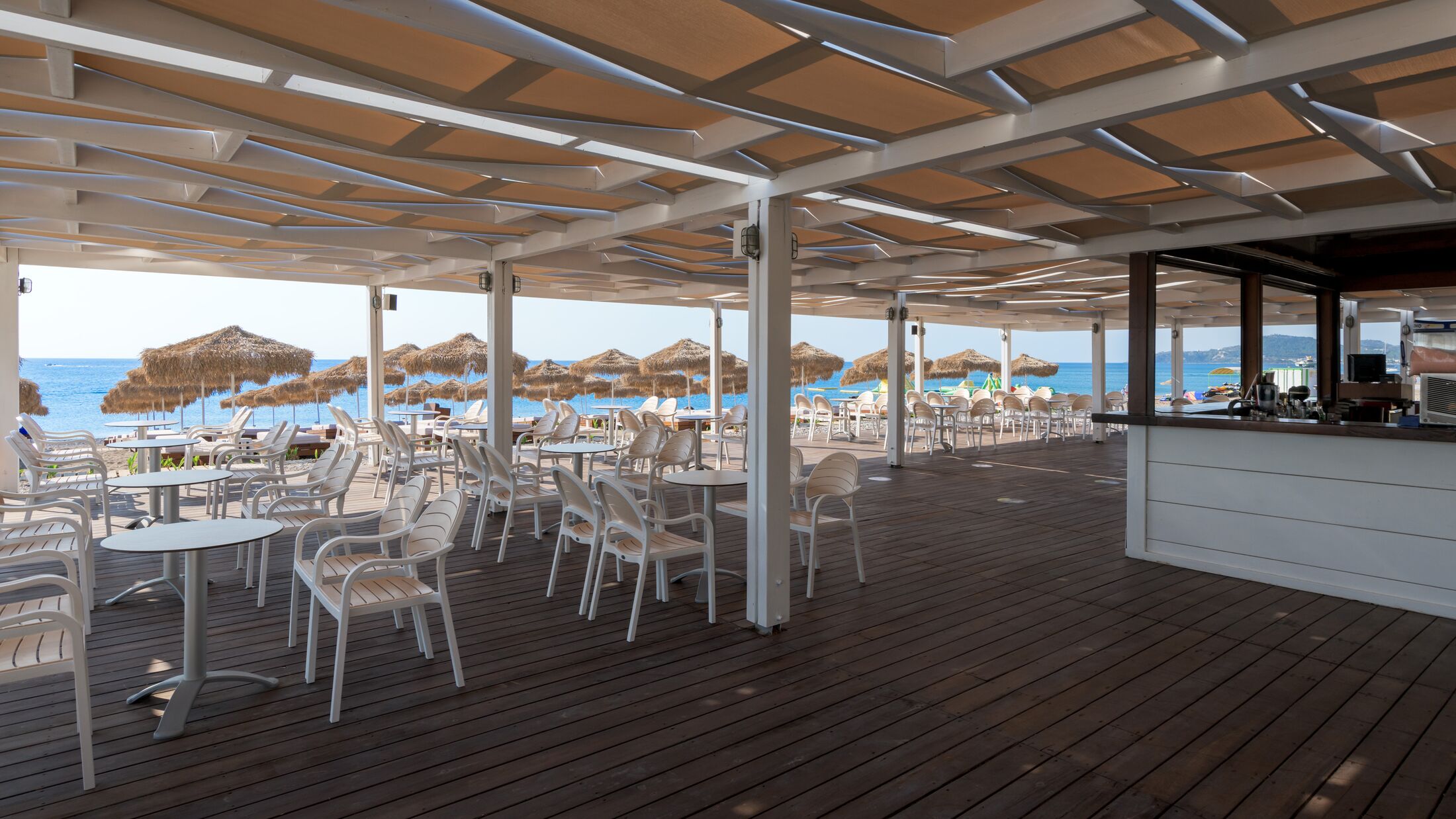 La-Marquise-2023-Beach-Bar-001-119082-Hybris