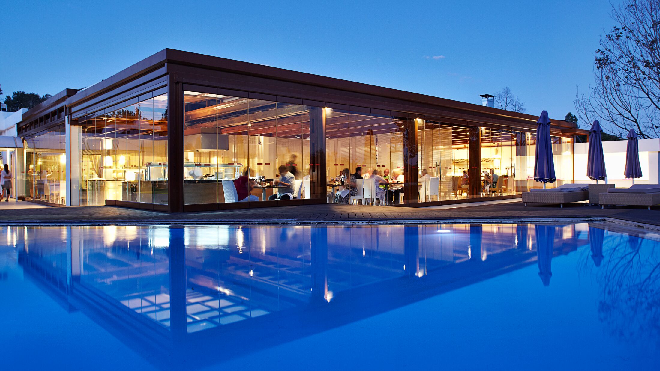 Skiathos-Princess-2024-Muses-Pool-Bar-002-119249-Hybris