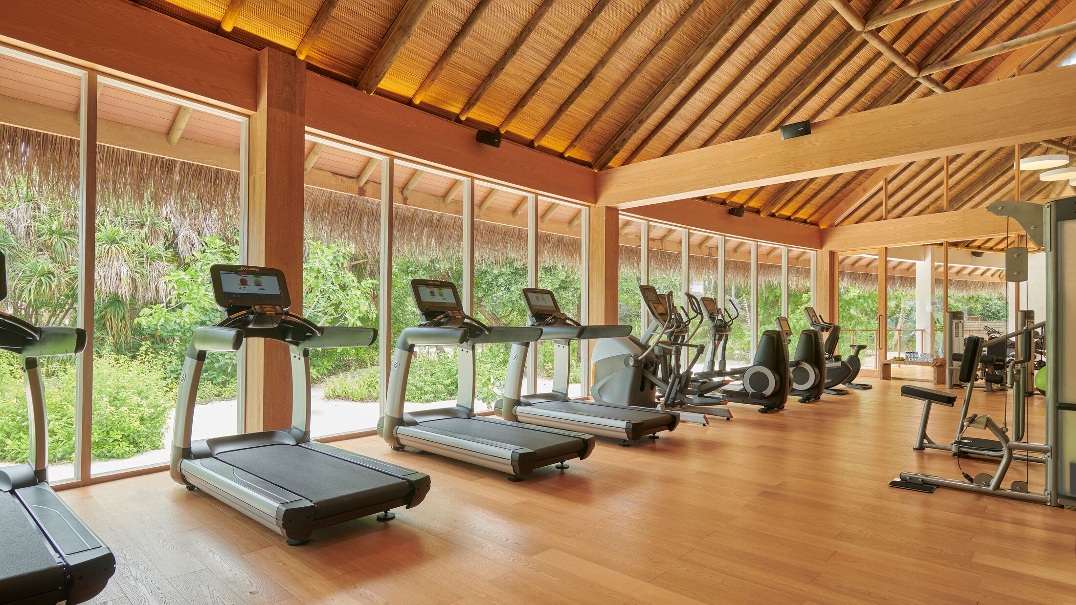 Fairmont-Maldives-2023-Gym-001-121338-Hybris