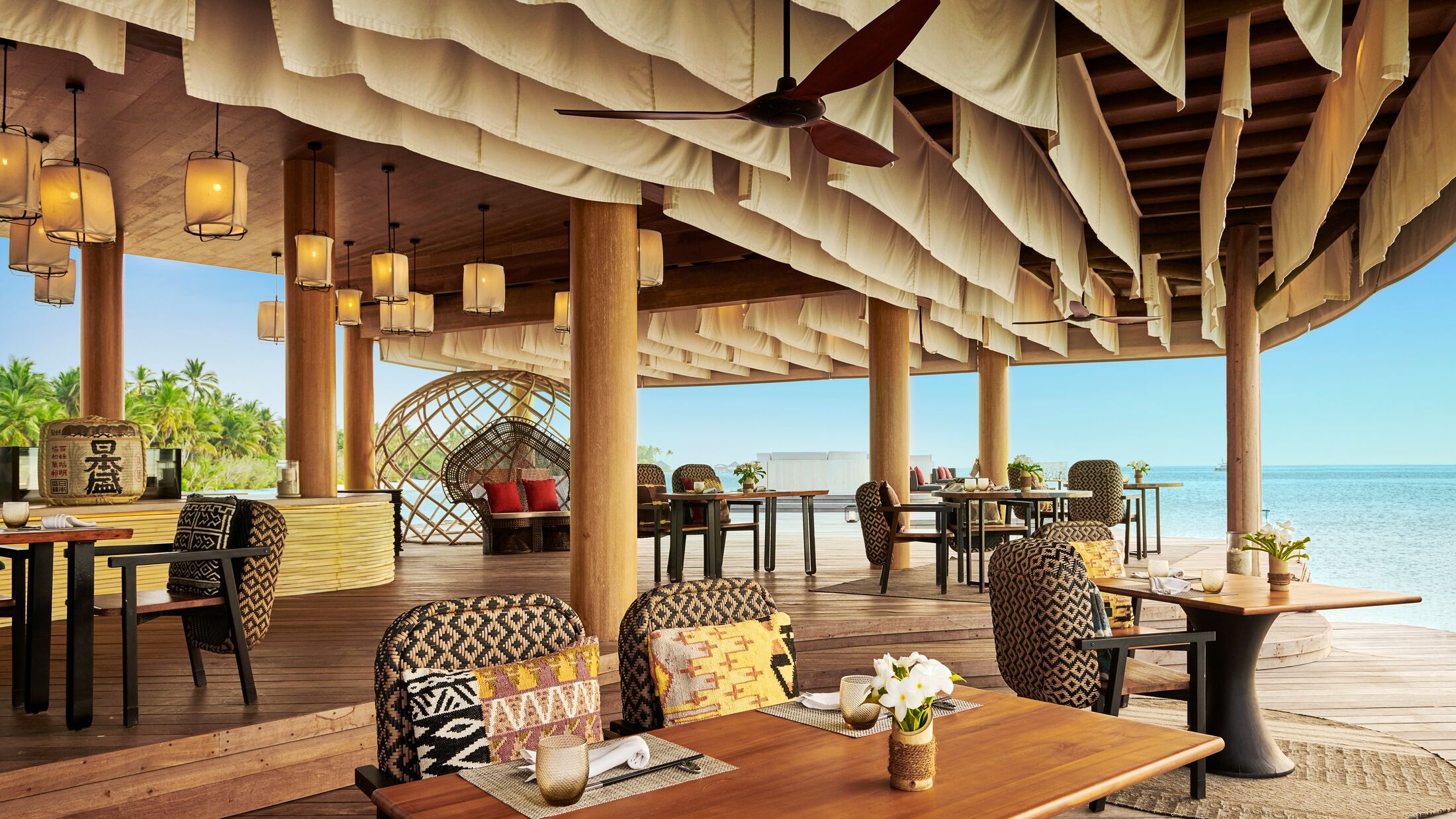 Fairmont-Maldives-2023-Kata-Restaurant-001-121338-Hybris