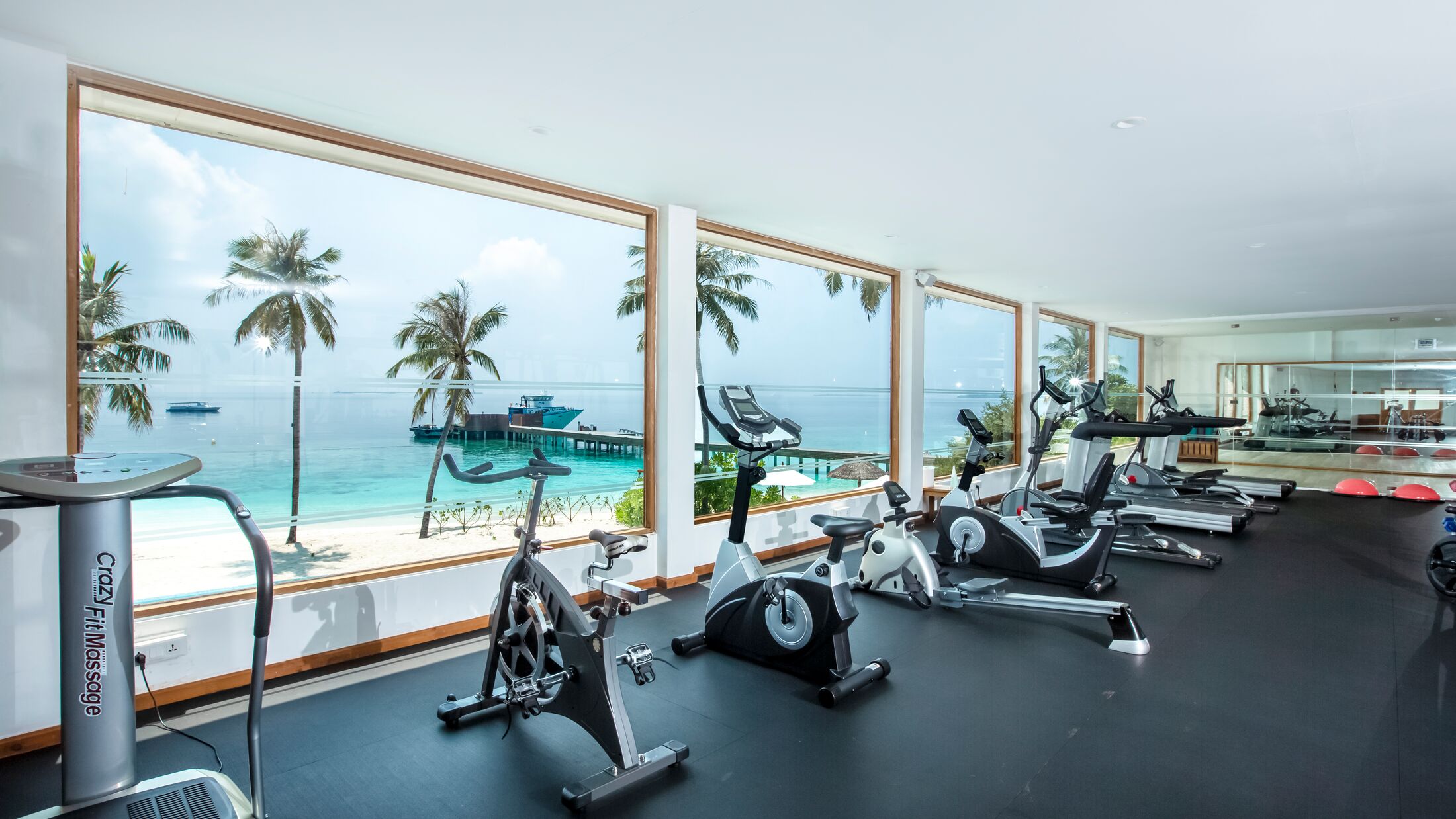 Reethi-Faru-2023-Gym-001-120652-Hybris