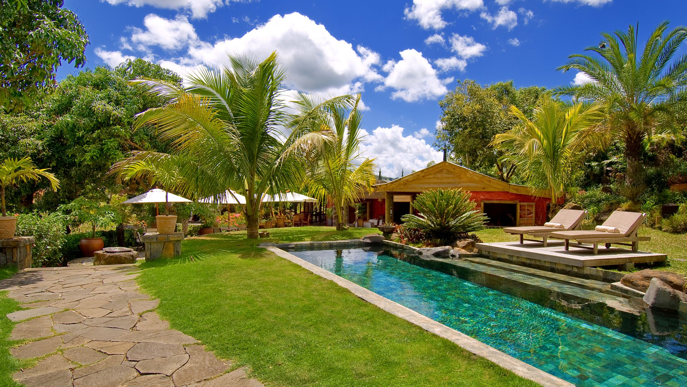 Lakaz-Chamarel-2022-Swimming-Pool-008-120332-Hybris