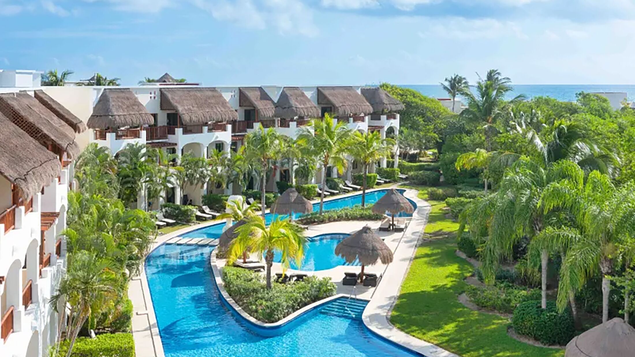 Valentin-Imperial-Maya-2024-Golden-Pool-001-115219-Hybris