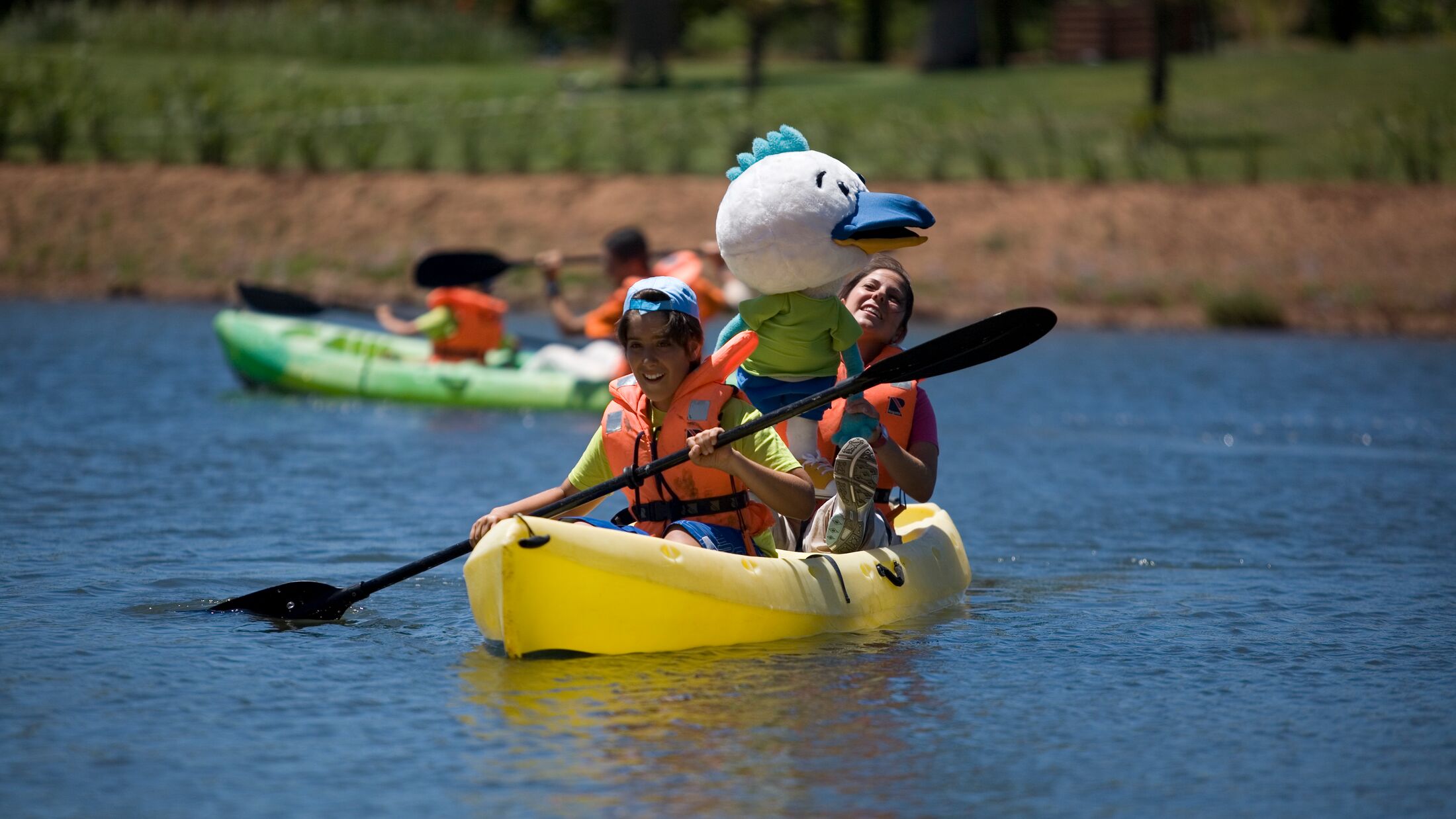 Domes-Lake-2022-Canoeing-001-114379-Hybris