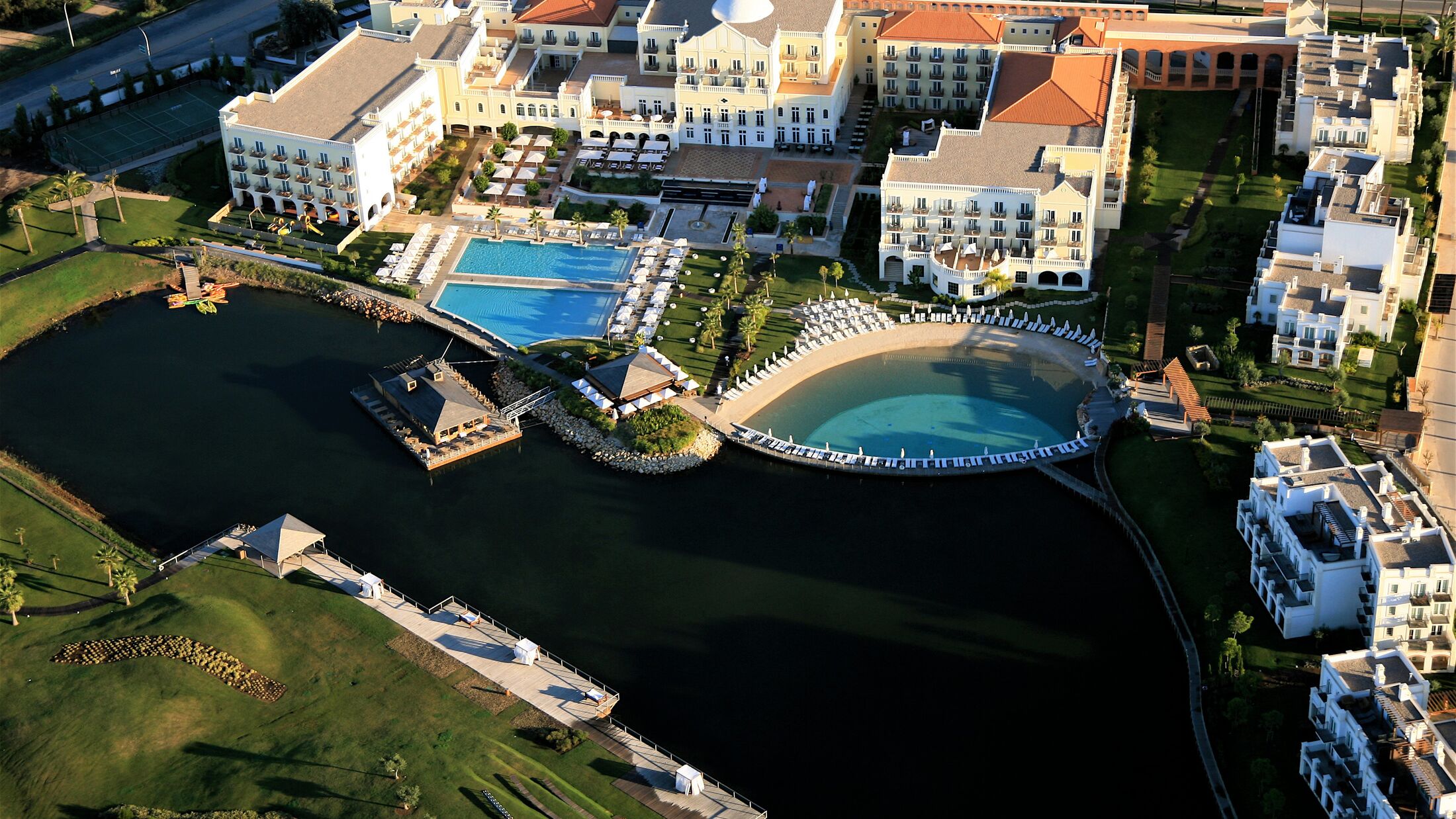 Domes-Lake-2022-Property-View-001-114379-Hybris