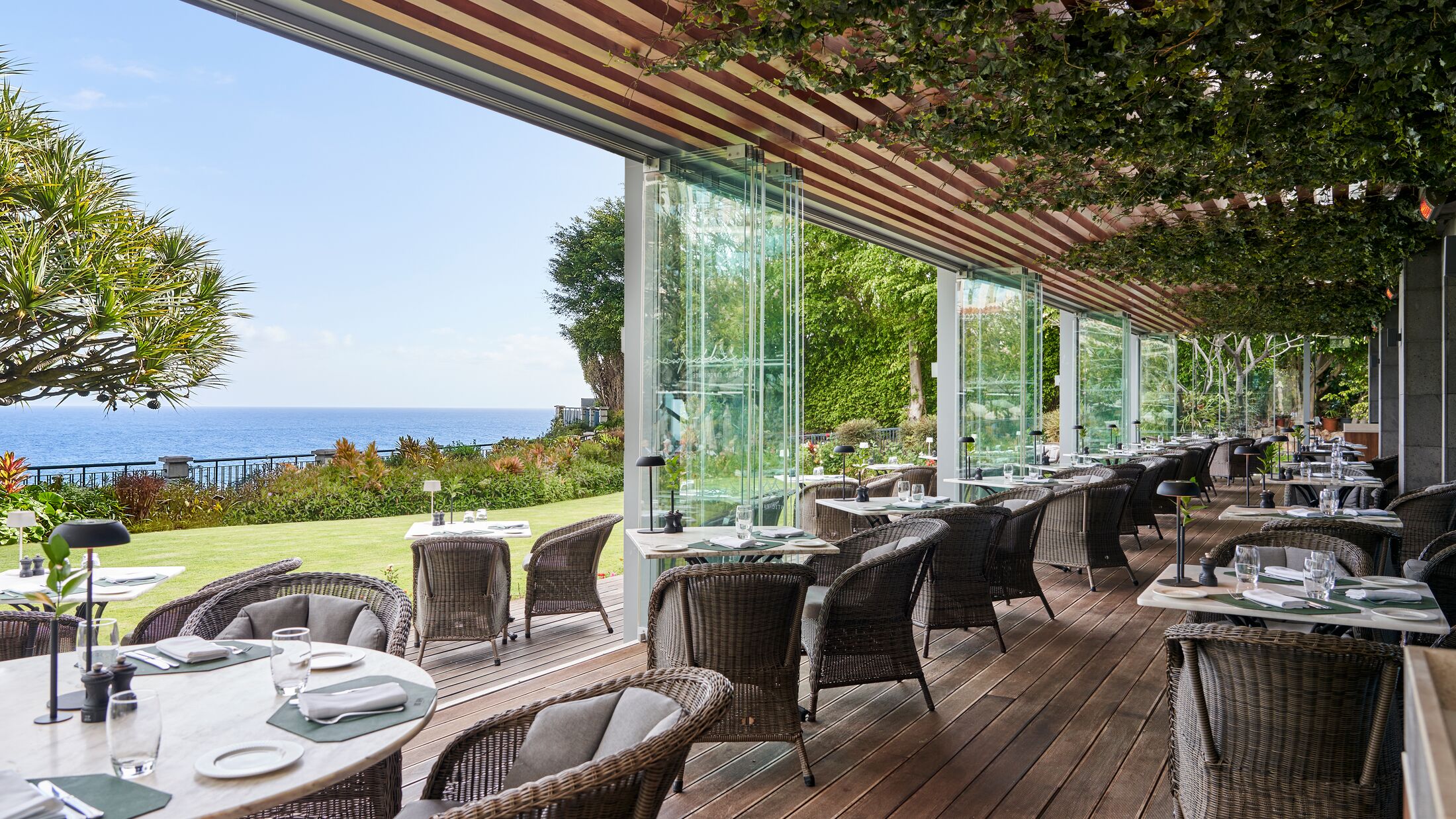 Cliff-Bay-2024-Rose-Garden-Restaurant-004-100588-Hybris