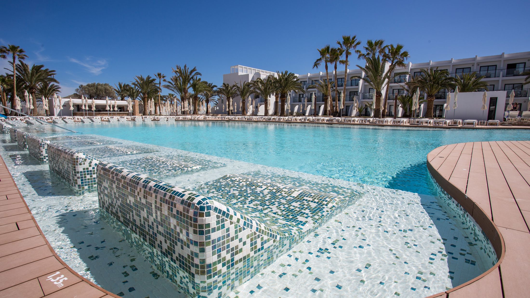 Grand Palladium White Island Resort & Spa | Ibiza | Sovereign