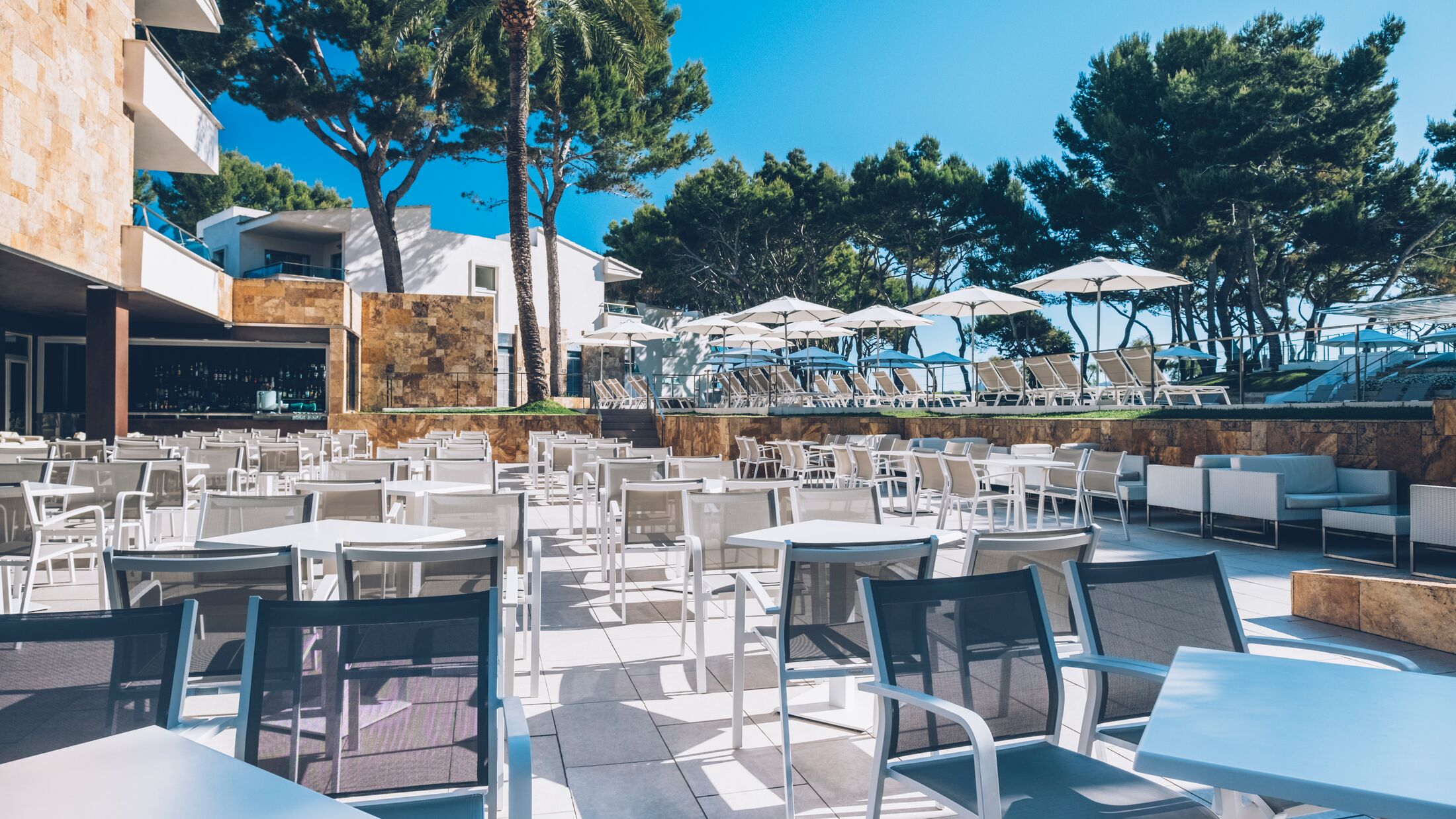 Iberostar-Playa-de-Muro-2024-Lounge-Bar-002-119075-Hybris