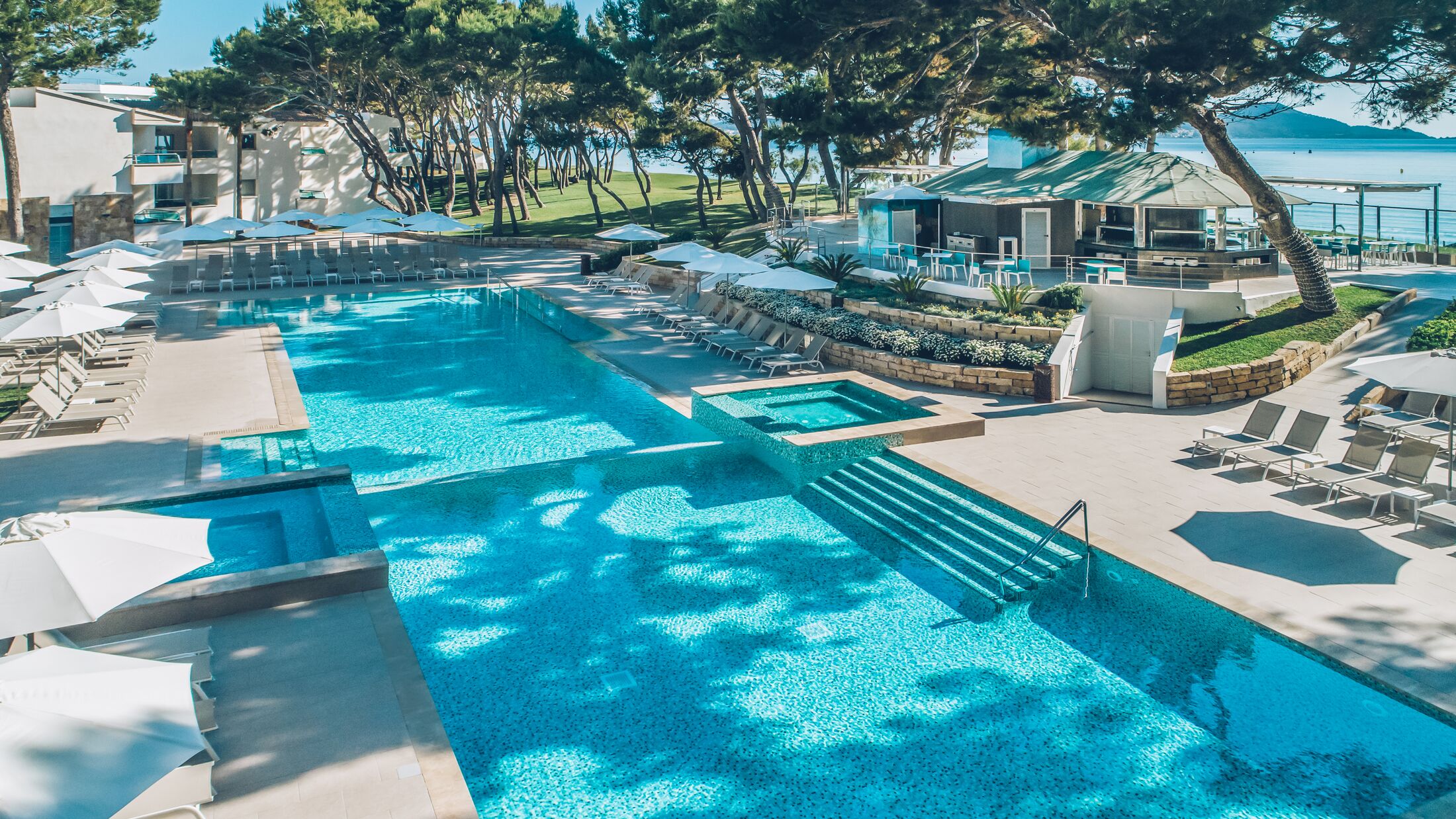 Iberostar-Playa-de-Muro-2024-Main-Pool-003-119075-Hybris