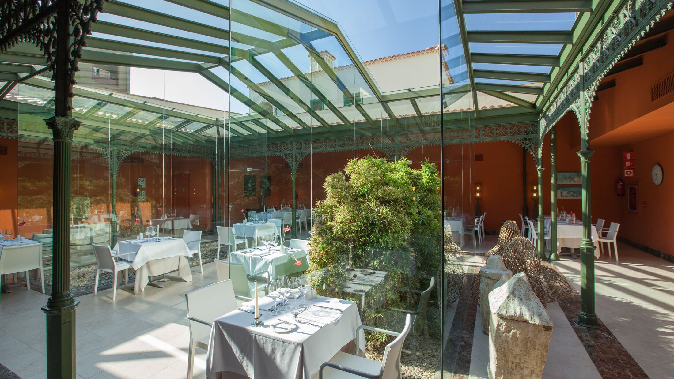 Lopesan-Villa-Conde-2025-El-Patio-Restaurant-001-113682-Hybris