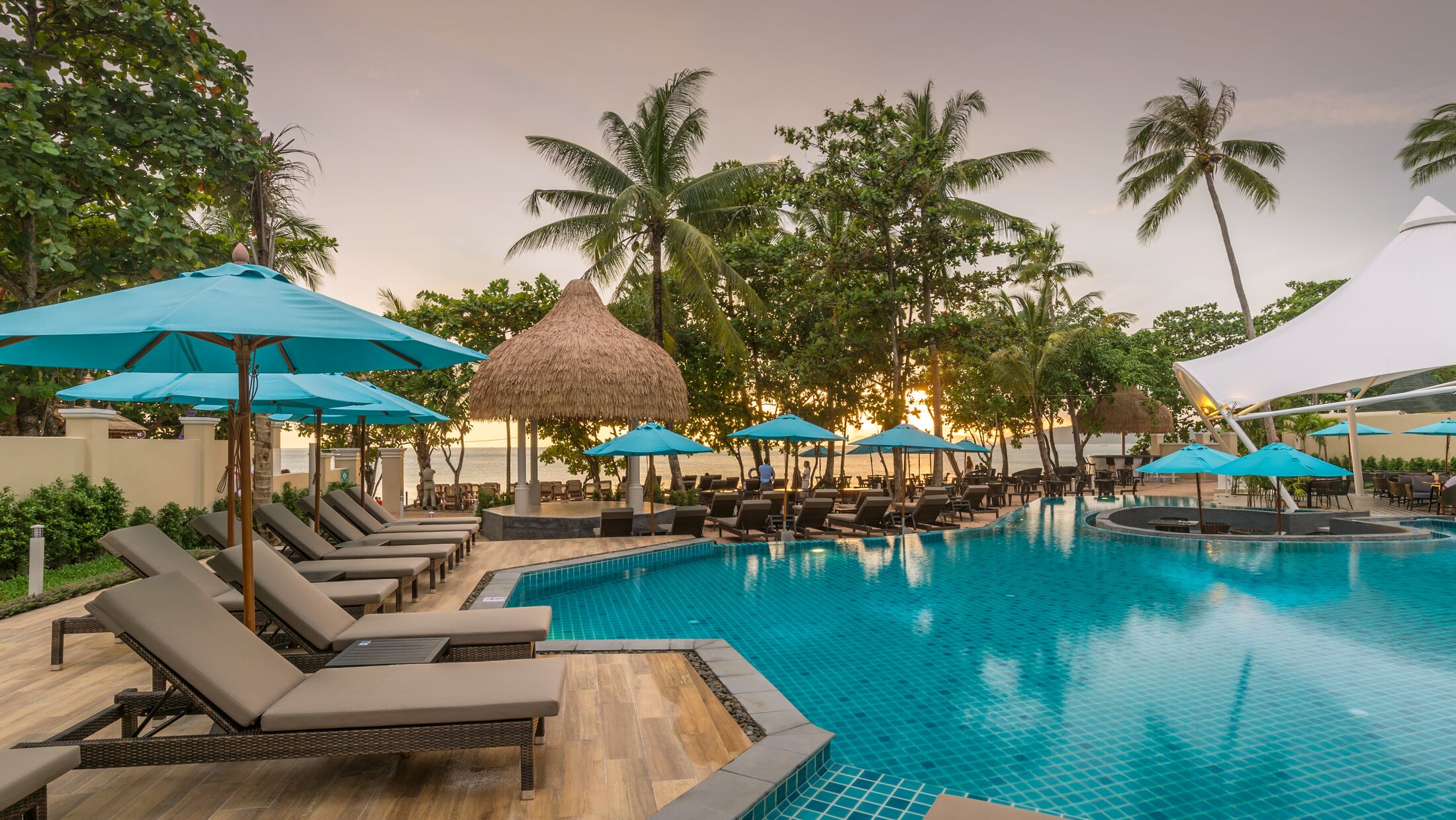 Centara-Ao-Nang-2022-Swimming-Pool-002-121587-Hybris