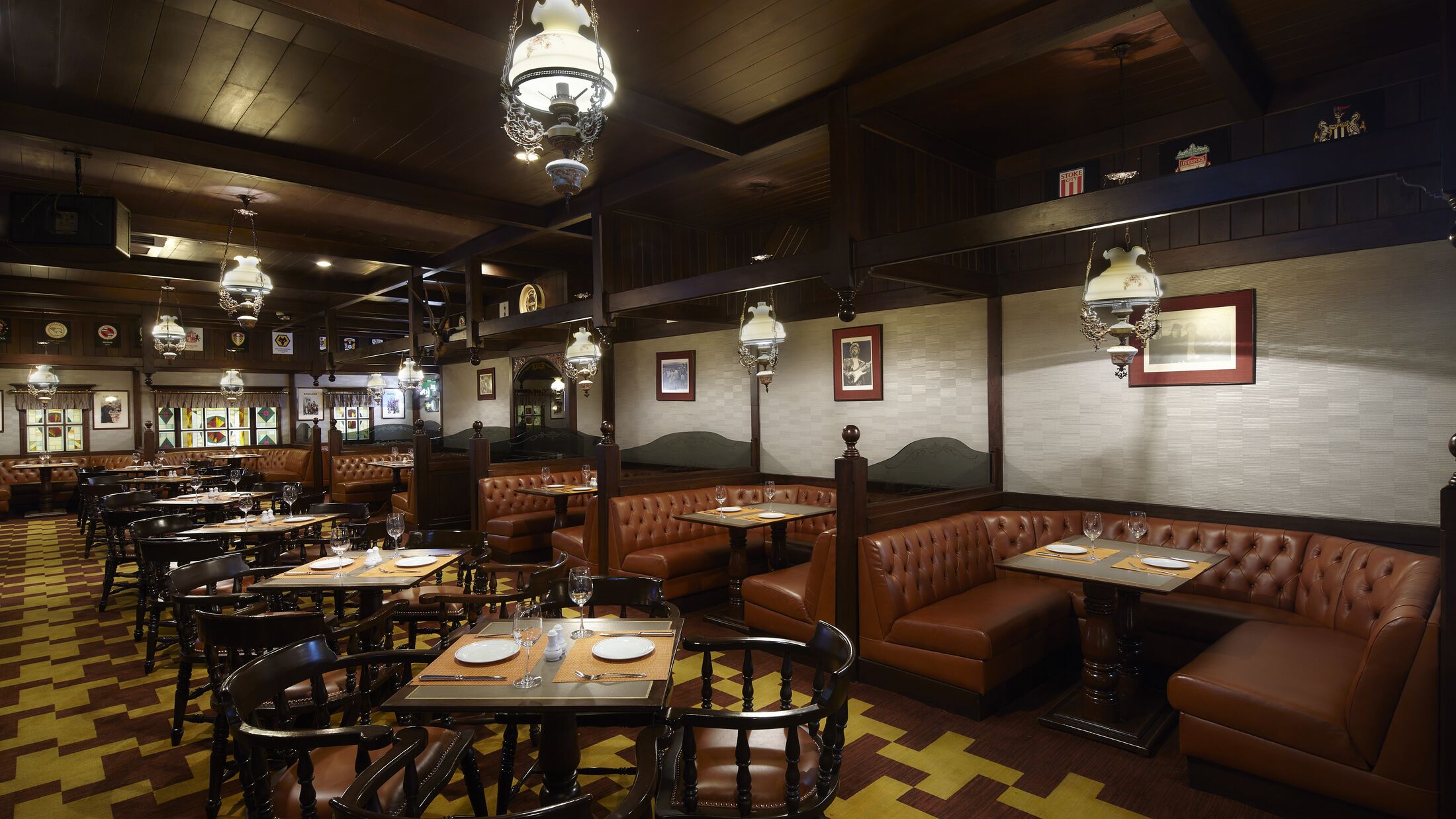 106341_Huntsman Pub-Hybris
